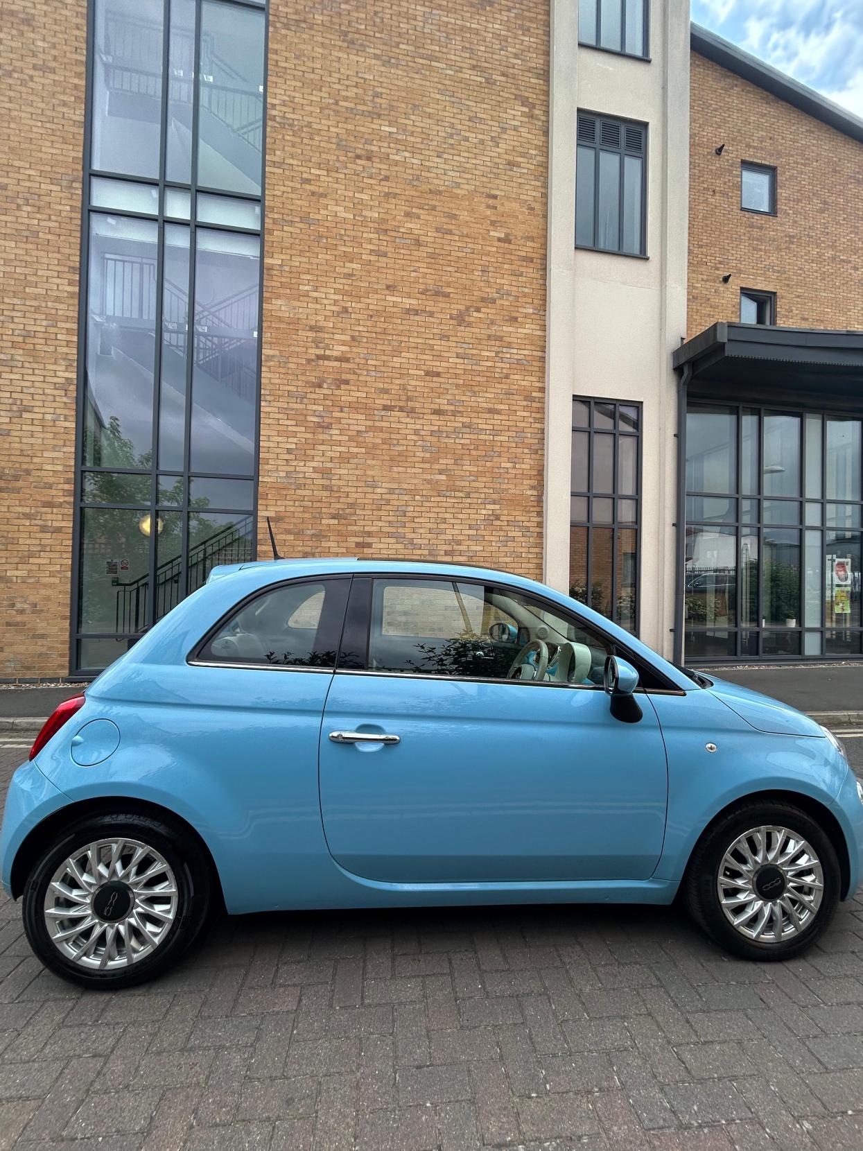 Fiat 500 1.2 Lounge Hatchback 3dr Petrol Dualogic Euro 6 (s/s) (69 bhp)