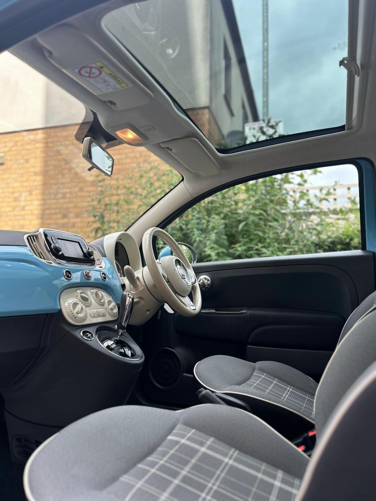 Fiat 500 1.2 Lounge Hatchback 3dr Petrol Dualogic Euro 6 (s/s) (69 bhp)