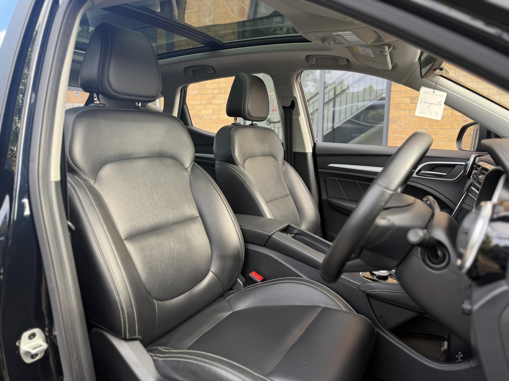 MG MG ZS 44.5kWh Exclusive SUV 5dr Electric Auto (143 ps)
