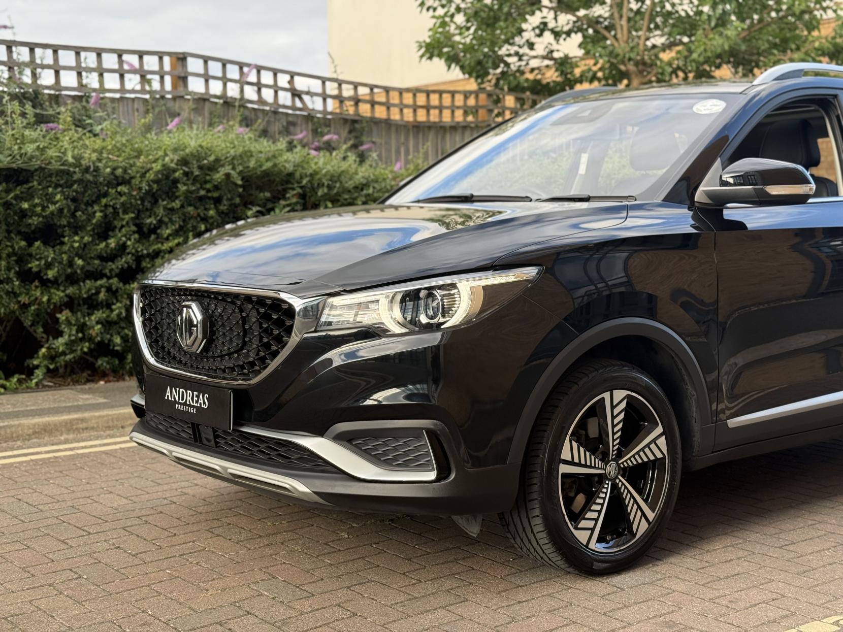 MG MG ZS 44.5kWh Exclusive SUV 5dr Electric Auto (143 ps)