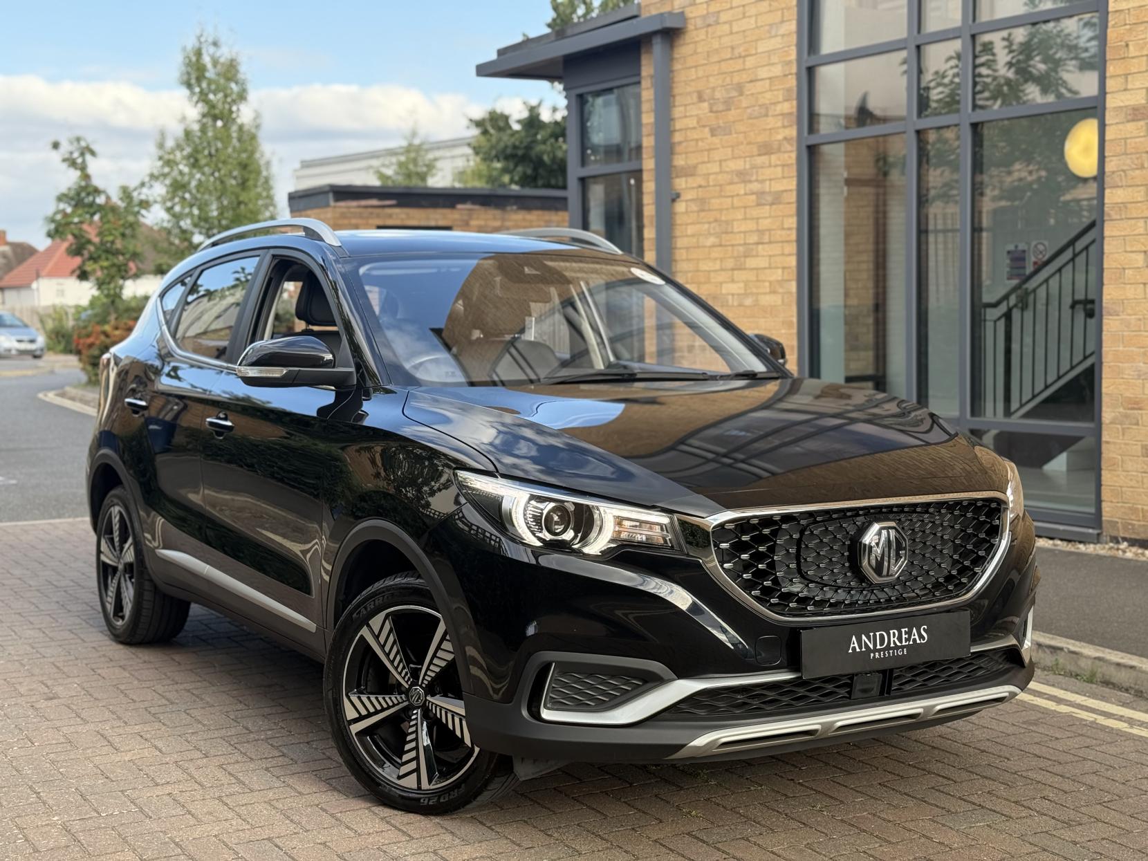 MG MG ZS 44.5kWh Exclusive SUV 5dr Electric Auto (143 ps)