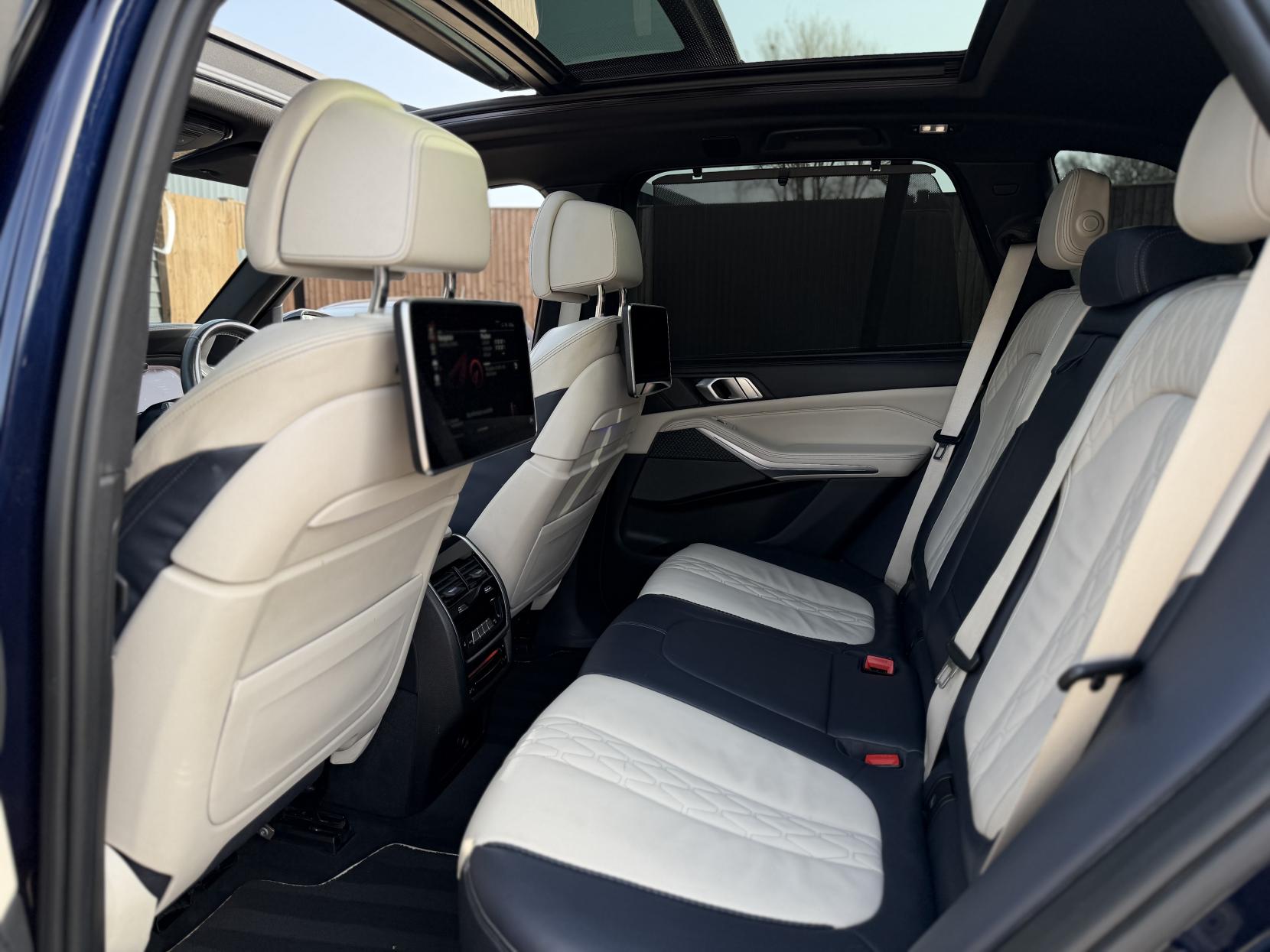 BMW X5 3.0 M50d SUV 5dr Diesel Auto xDrive Euro 6 (s/s) (400 ps)