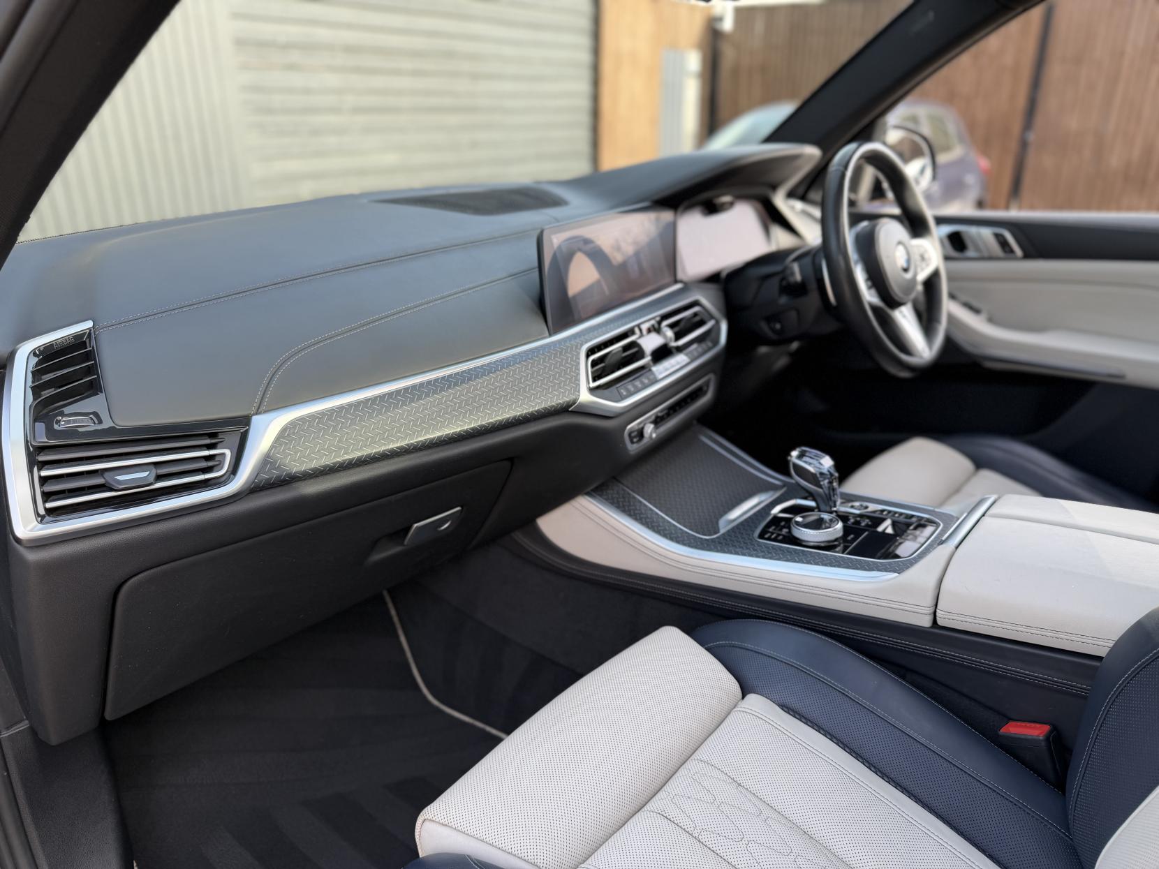 BMW X5 3.0 M50d SUV 5dr Diesel Auto xDrive Euro 6 (s/s) (400 ps)