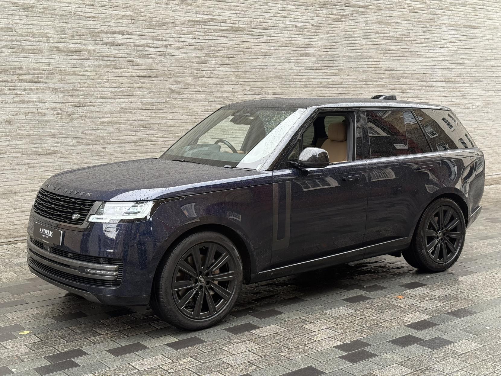 Land Rover Range Rover 3.0 D300 MHEV SE SUV 5dr Diesel Auto 4WD Euro 6 (s/s) (300 ps)