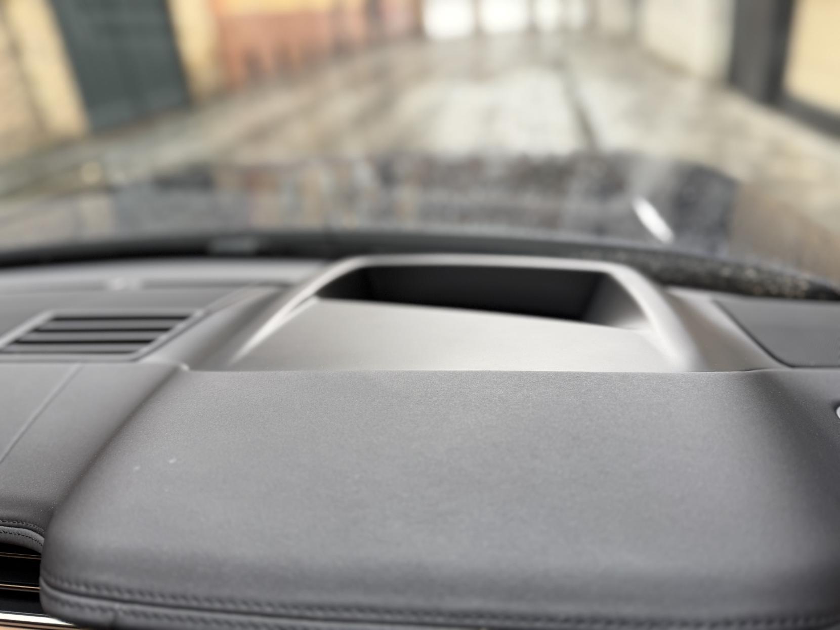 Land Rover Range Rover 3.0 D300 MHEV SE SUV 5dr Diesel Auto 4WD Euro 6 (s/s) (300 ps)