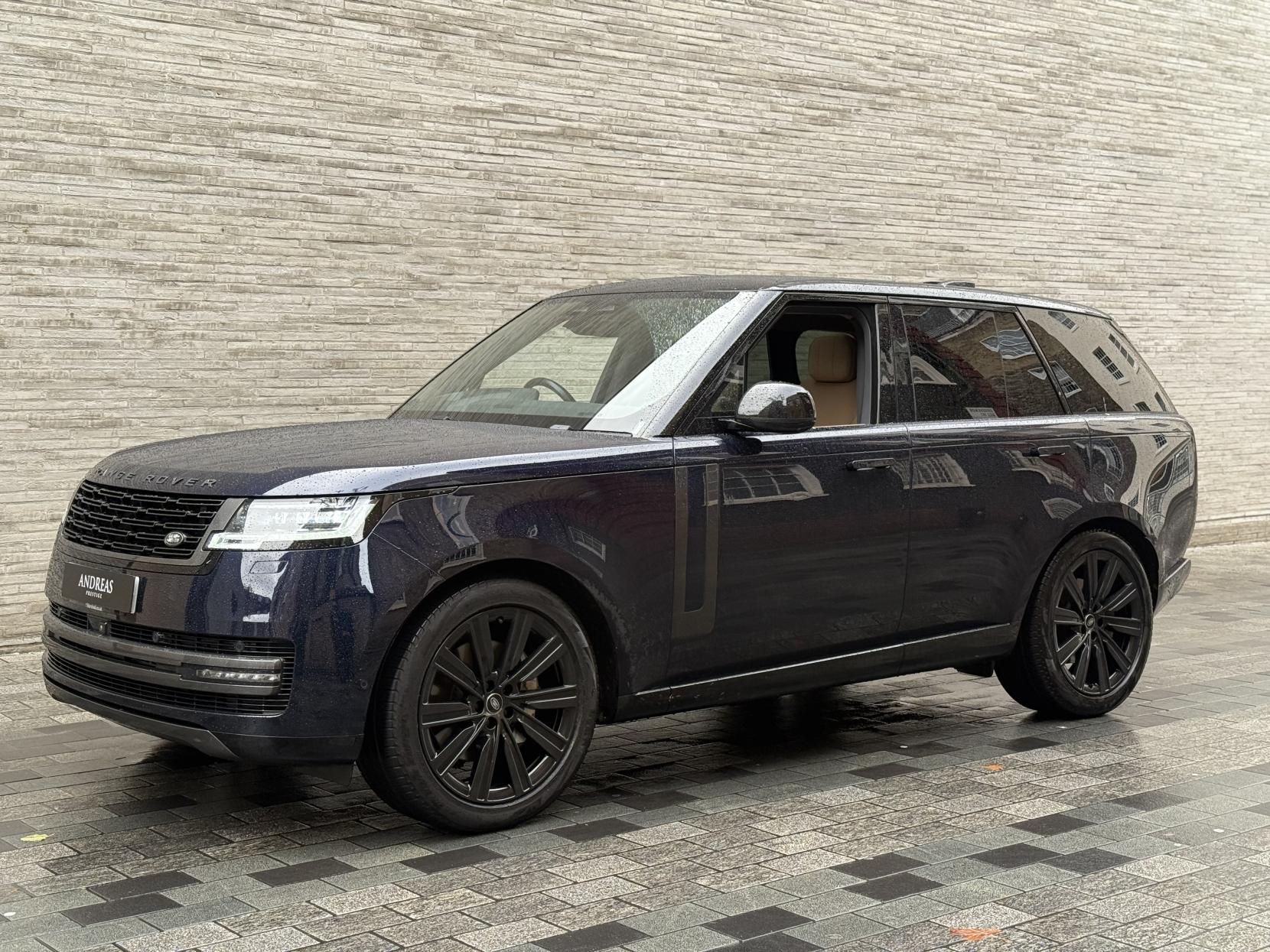 Land Rover Range Rover 3.0 D300 MHEV SE SUV 5dr Diesel Auto 4WD Euro 6 (s/s) (300 ps)