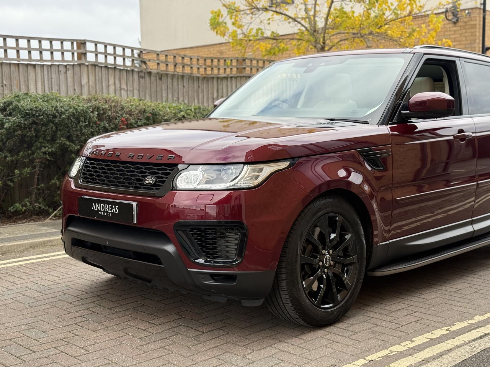 Land Rover Range Rover Sport 3.0 SD V6 HSE SUV 5dr Diesel Auto 4WD Euro 6 (s/s) (306 ps)