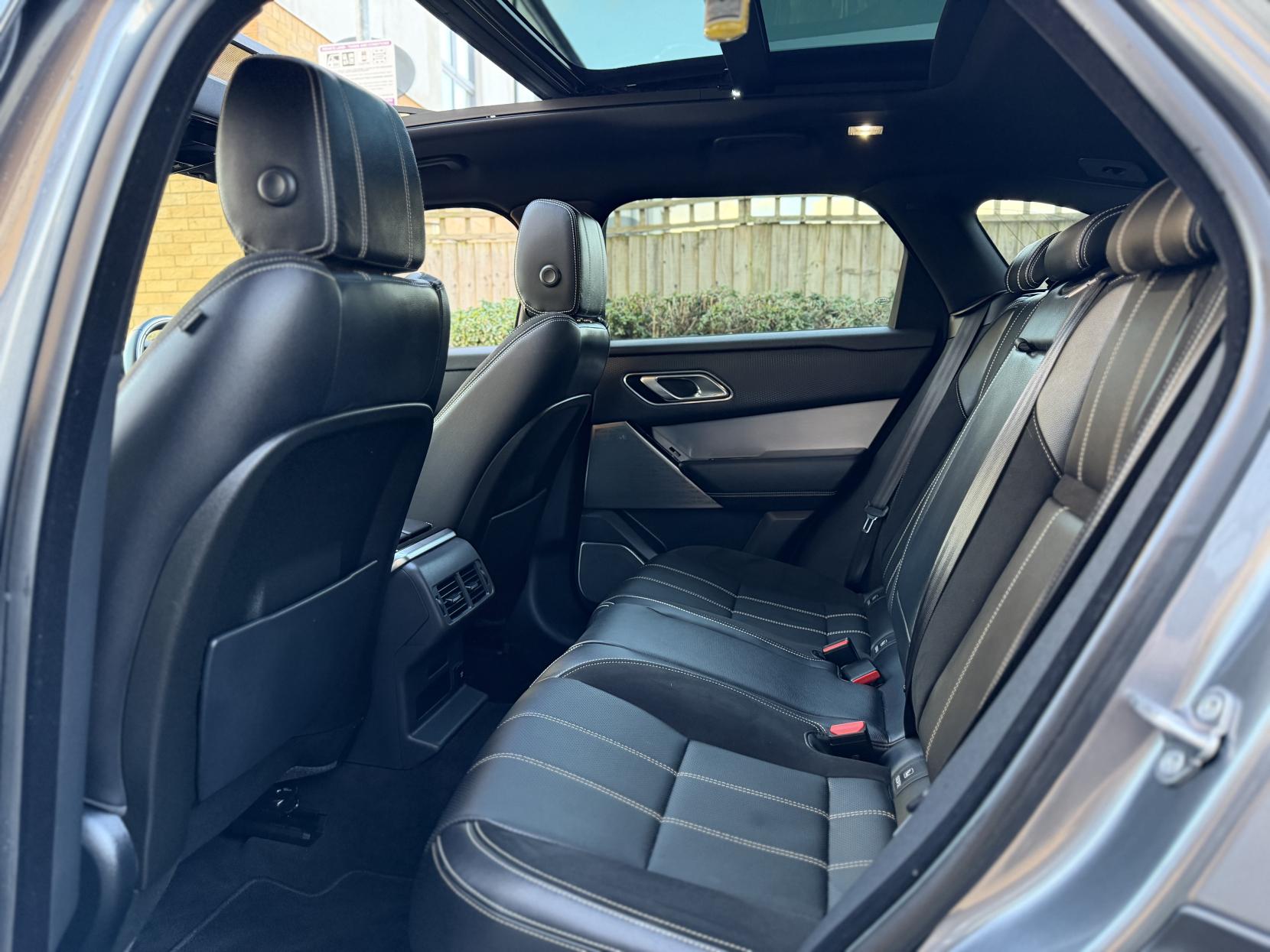 Land Rover Range Rover Velar 2.0 D180 R-Dynamic SE SUV 5dr Diesel Auto 4WD Euro 6 (s/s) (180 ps)