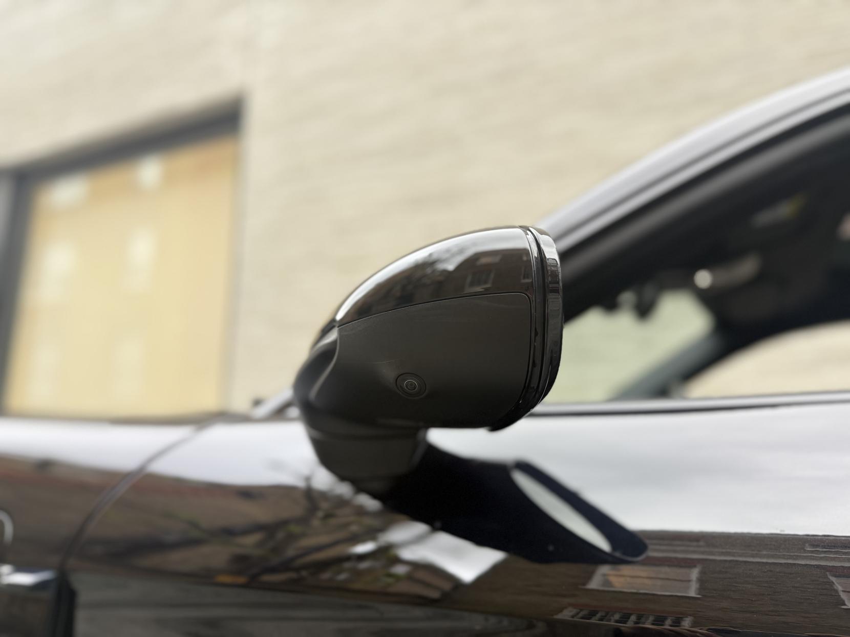 Porsche Taycan Performance Plus 93.4kWh 4S Saloon 4dr Electric Auto 4WD (571 ps)