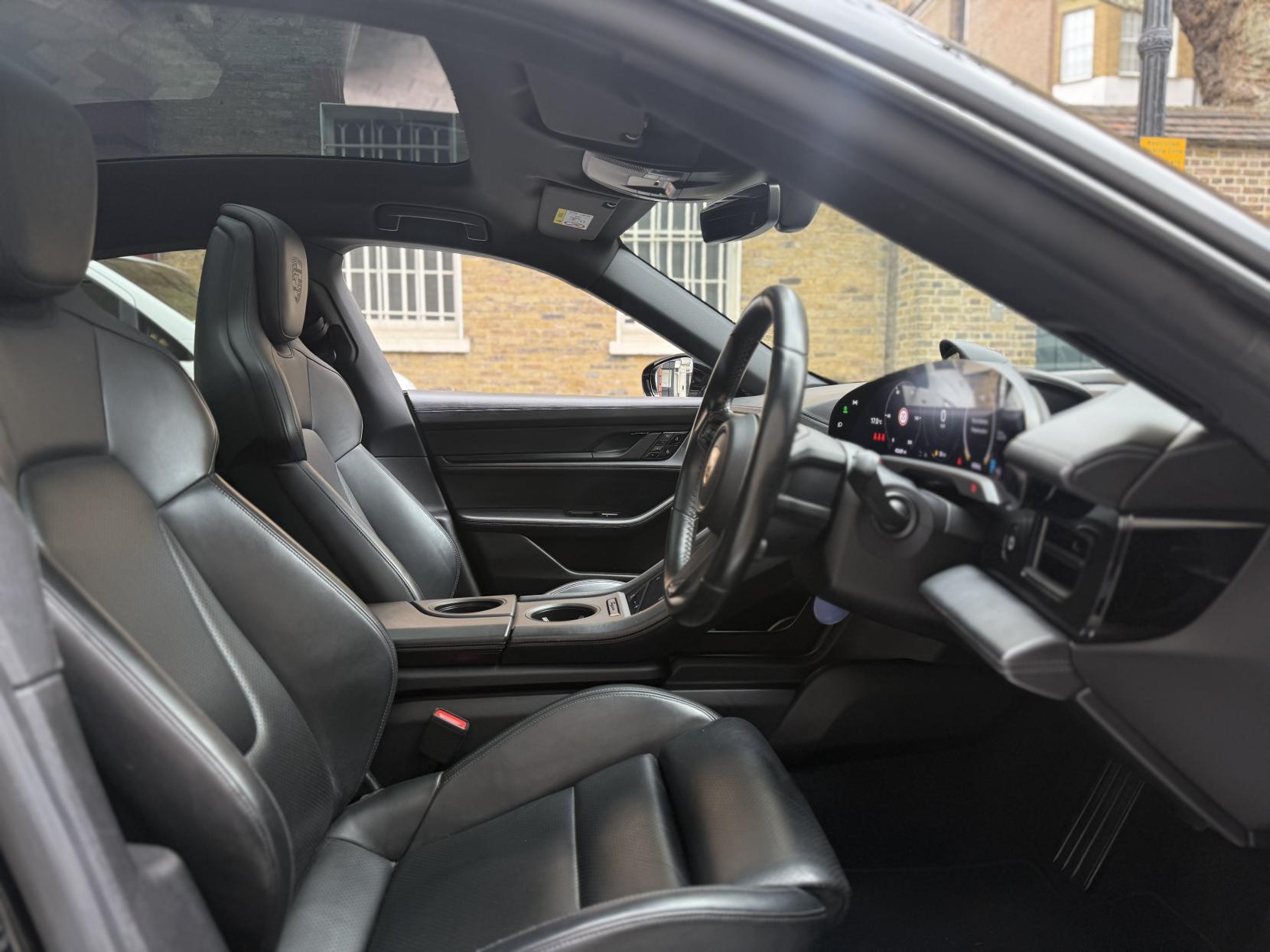 Porsche Taycan Performance Plus 93.4kWh 4S Saloon 4dr Electric Auto 4WD (571 ps)