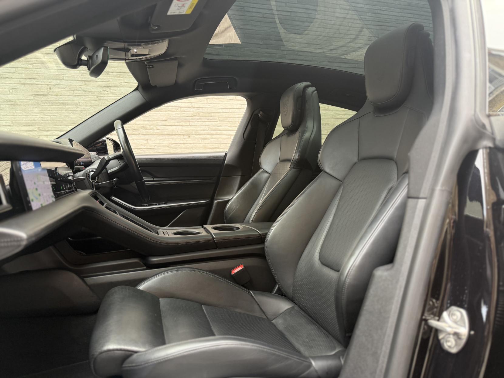 Porsche Taycan Performance Plus 93.4kWh 4S Saloon 4dr Electric Auto 4WD (571 ps)