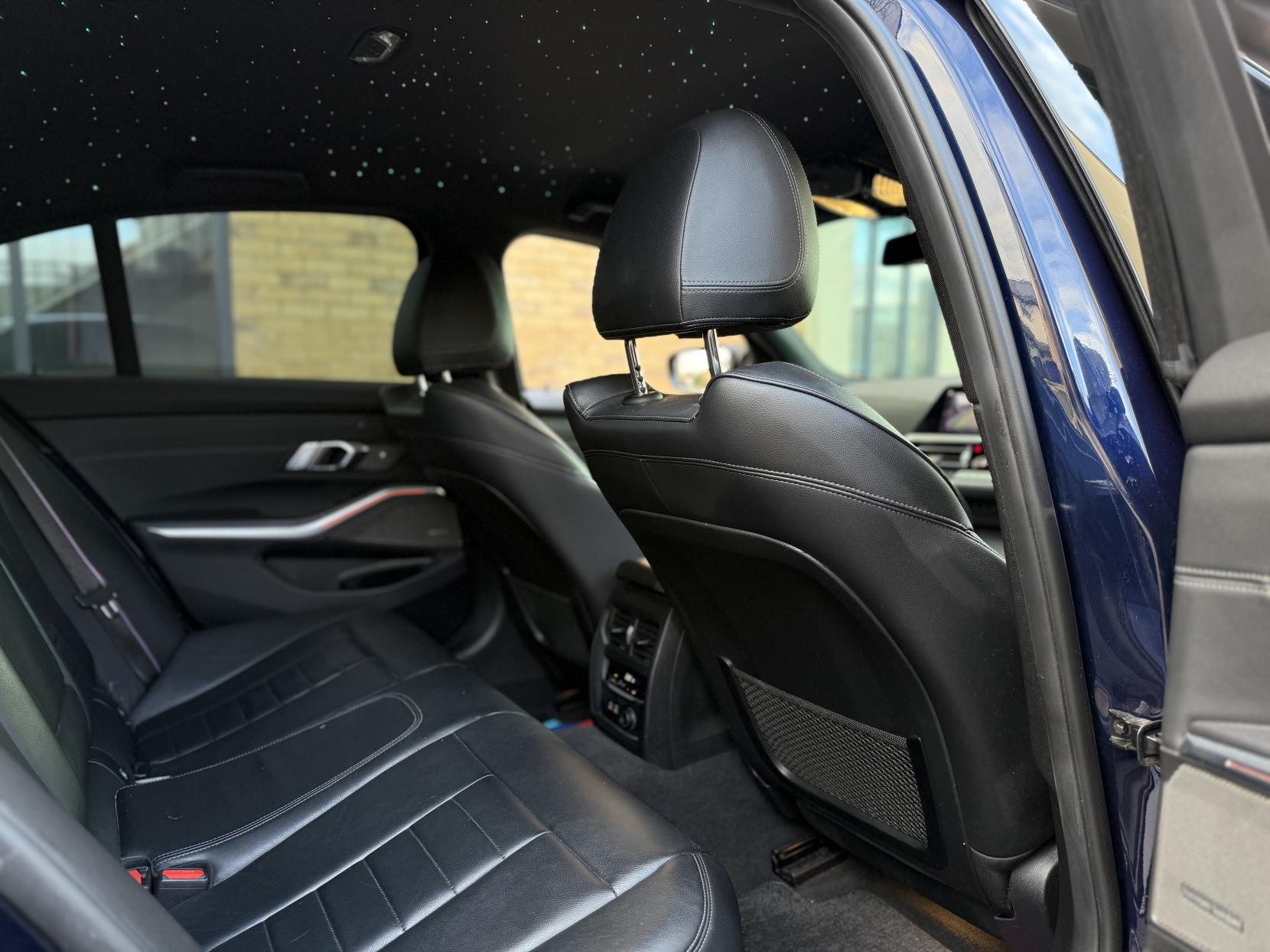 BMW 3 Series 3.0 M340i Saloon 4dr Petrol Auto xDrive Euro 6 (s/s) (374 ps)