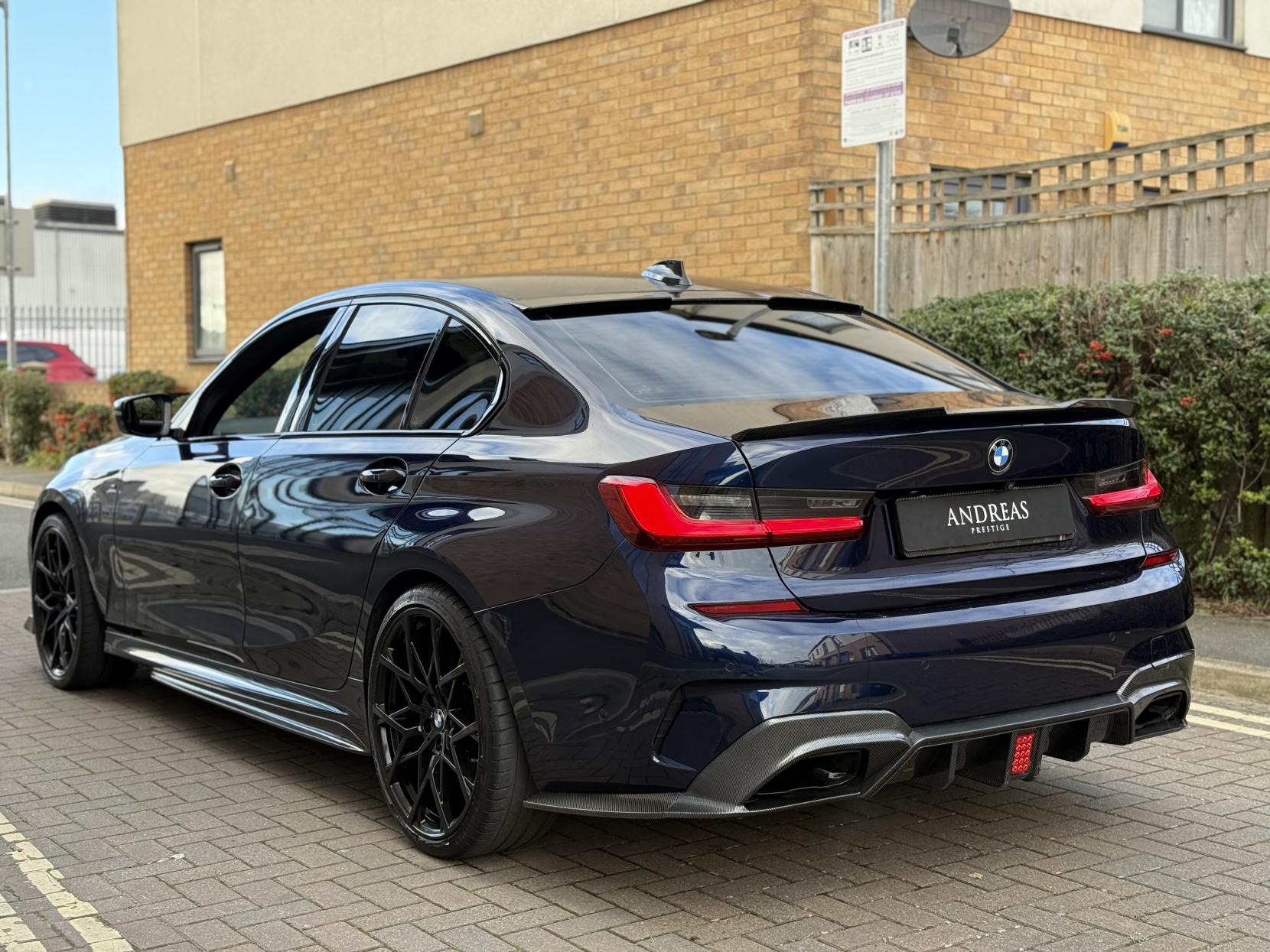 BMW 3 Series 3.0 M340i Saloon 4dr Petrol Auto xDrive Euro 6 (s/s) (374 ps)