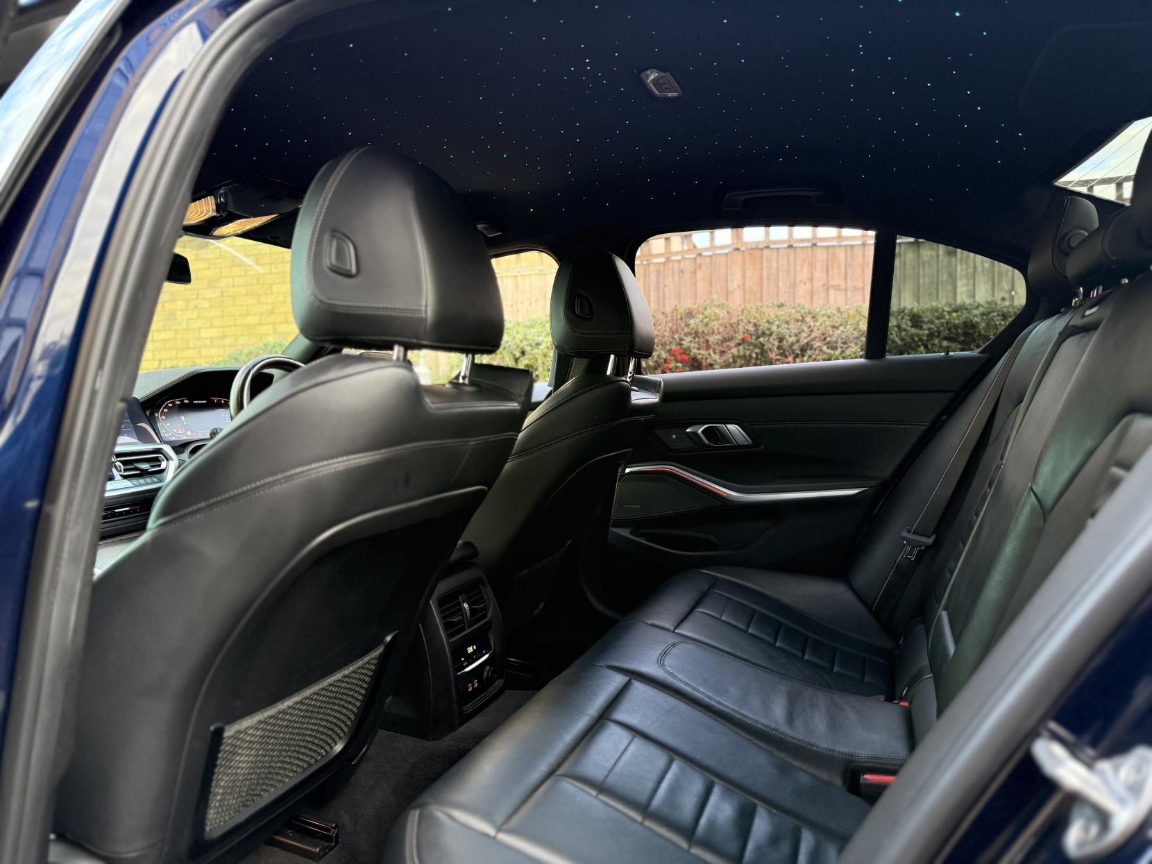 BMW 3 Series 3.0 M340i Saloon 4dr Petrol Auto xDrive Euro 6 (s/s) (374 ps)