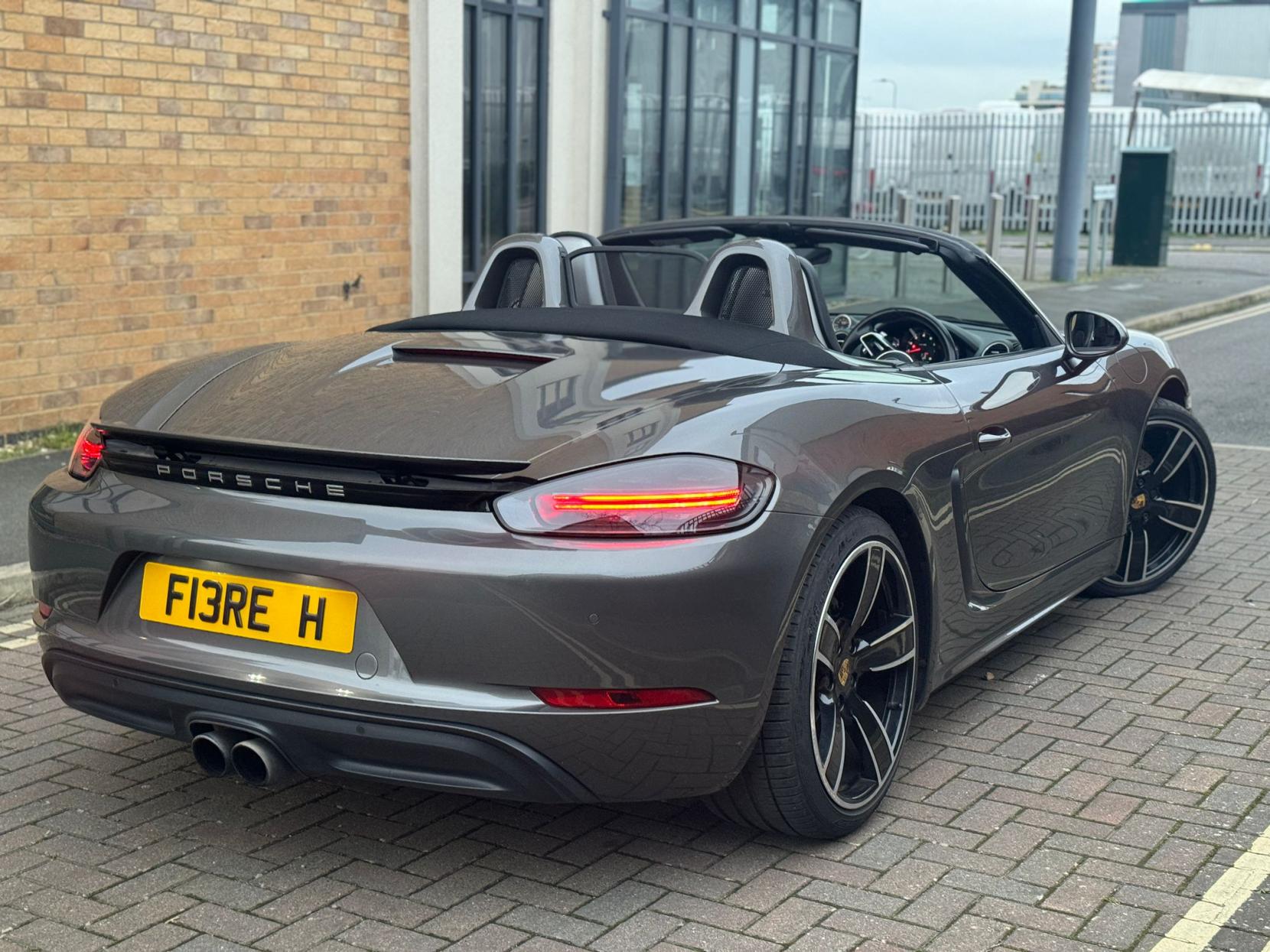 Porsche 718 Boxster 2.0T Convertible 2dr Petrol PDK Euro 6 (s/s) (300 ps)