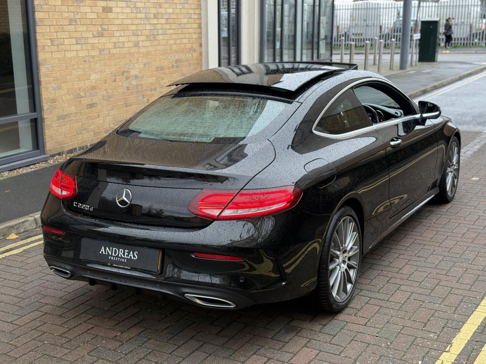 Mercedes-Benz C Class 2.1 C220d AMG Line (Premium) Coupe 2dr Diesel G-Tronic+ Euro 6 (s/s) (170 ps)