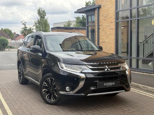 Mitsubishi Outlander 2.0h 12kWh 5hs SUV 5dr Petrol Plug-in Hybrid CVT 4WD Euro 6 (s/s) (200 ps)