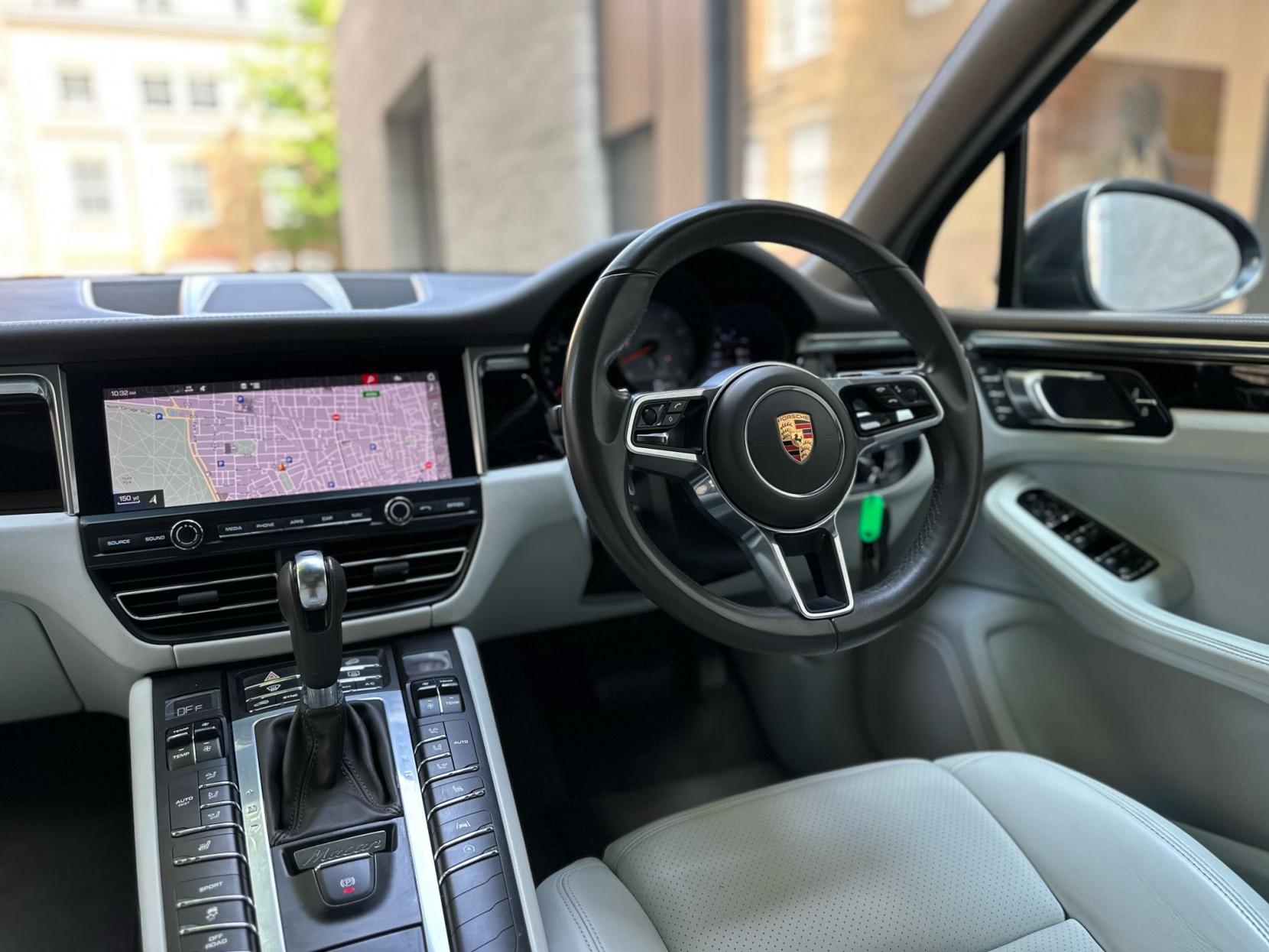 Porsche Macan 3.0T V6 S SUV 5dr Petrol PDK 4WD Euro 6 (s/s) (354 ps)