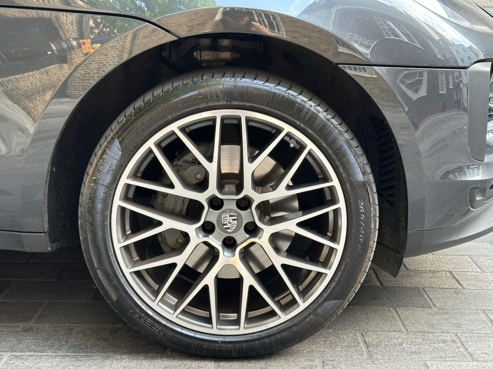 Porsche Macan 3.0T V6 S SUV 5dr Petrol PDK 4WD Euro 6 (s/s) (354 ps)