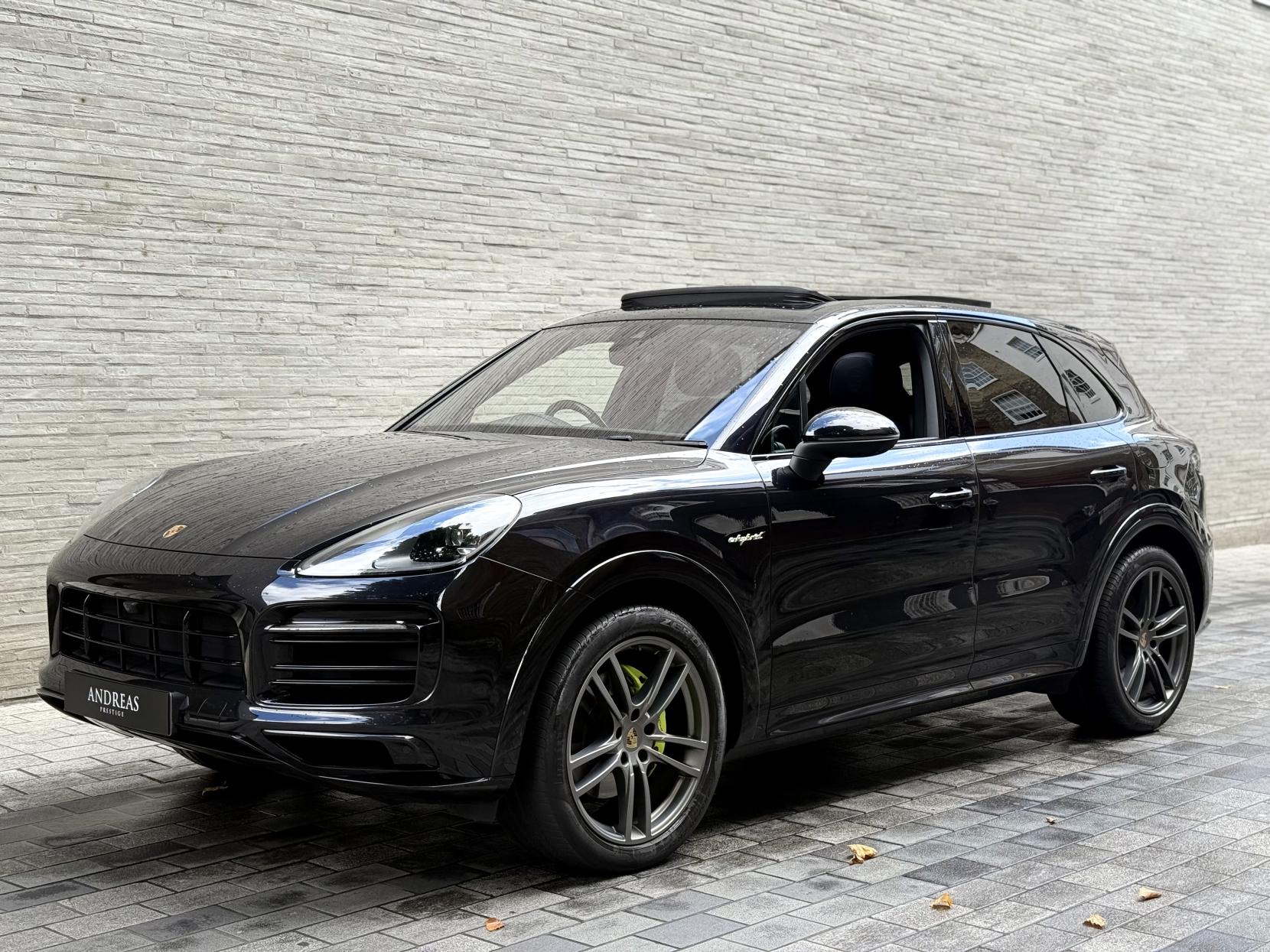 Porsche Cayenne 3.0 V6 E-Hybrid 14.1kWh SUV 5dr Petrol Plug-in Hybrid TiptronicS 4WD Euro 6 (s/s) (3.6kW Charger) (462 ps)