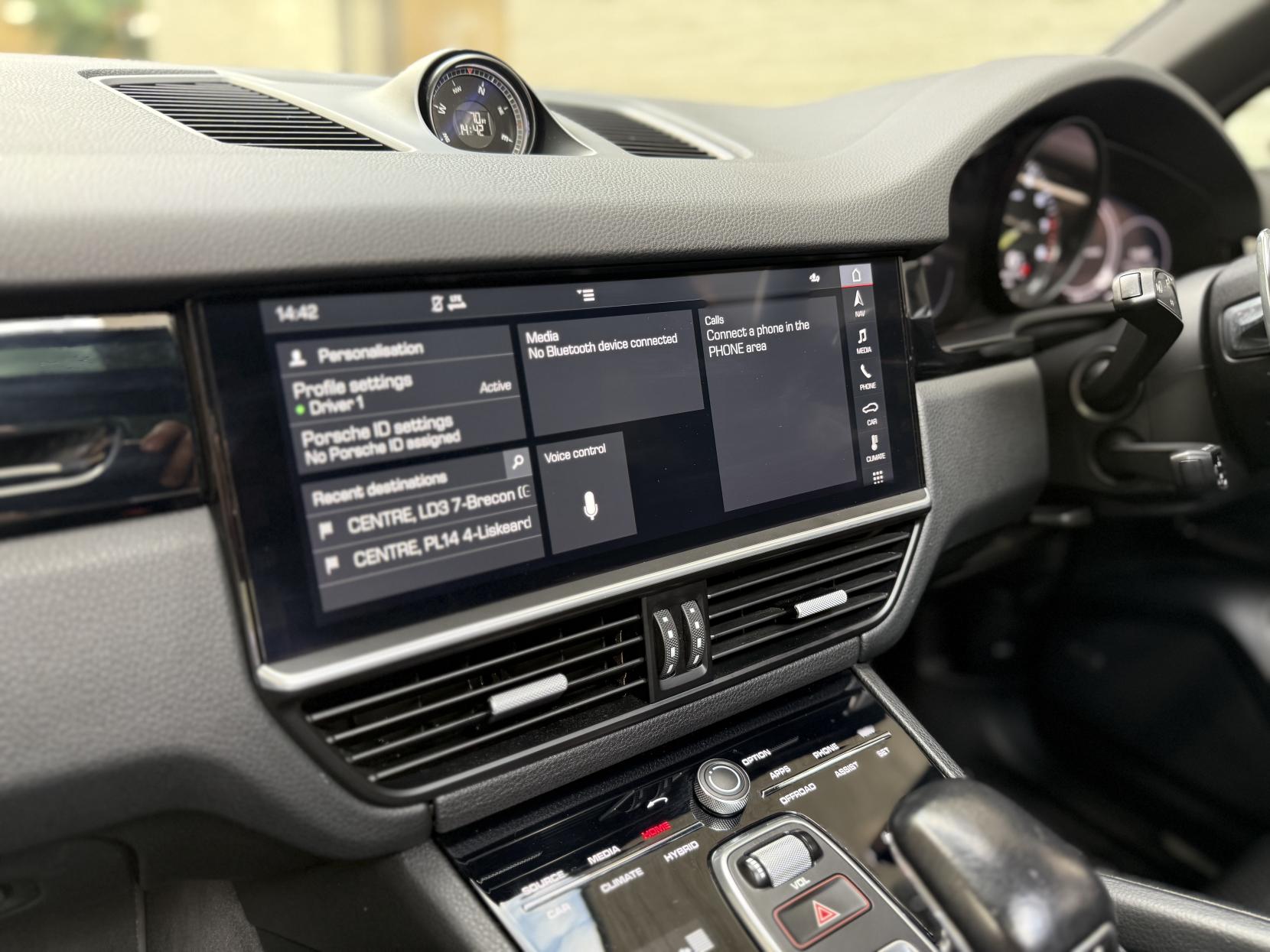 Porsche Cayenne 3.0 V6 E-Hybrid 14.1kWh SUV 5dr Petrol Plug-in Hybrid TiptronicS 4WD Euro 6 (s/s) (3.6kW Charger) (462 ps)