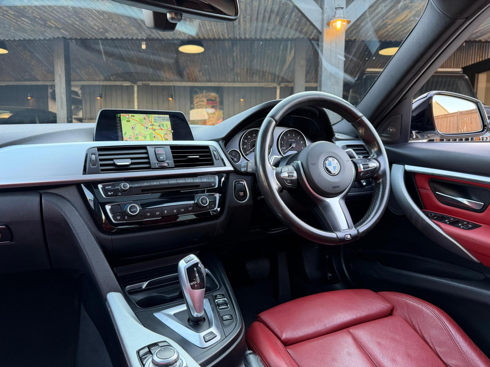 BMW 3 Series 2.0 330e 7.6kWh M Sport Saloon 4dr Petrol Plug-in Hybrid Auto Euro 6 (s/s) (252 ps)