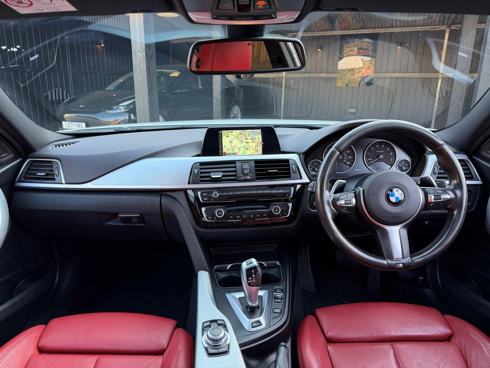 BMW 3 Series 2.0 330e 7.6kWh M Sport Saloon 4dr Petrol Plug-in Hybrid Auto Euro 6 (s/s) (252 ps)
