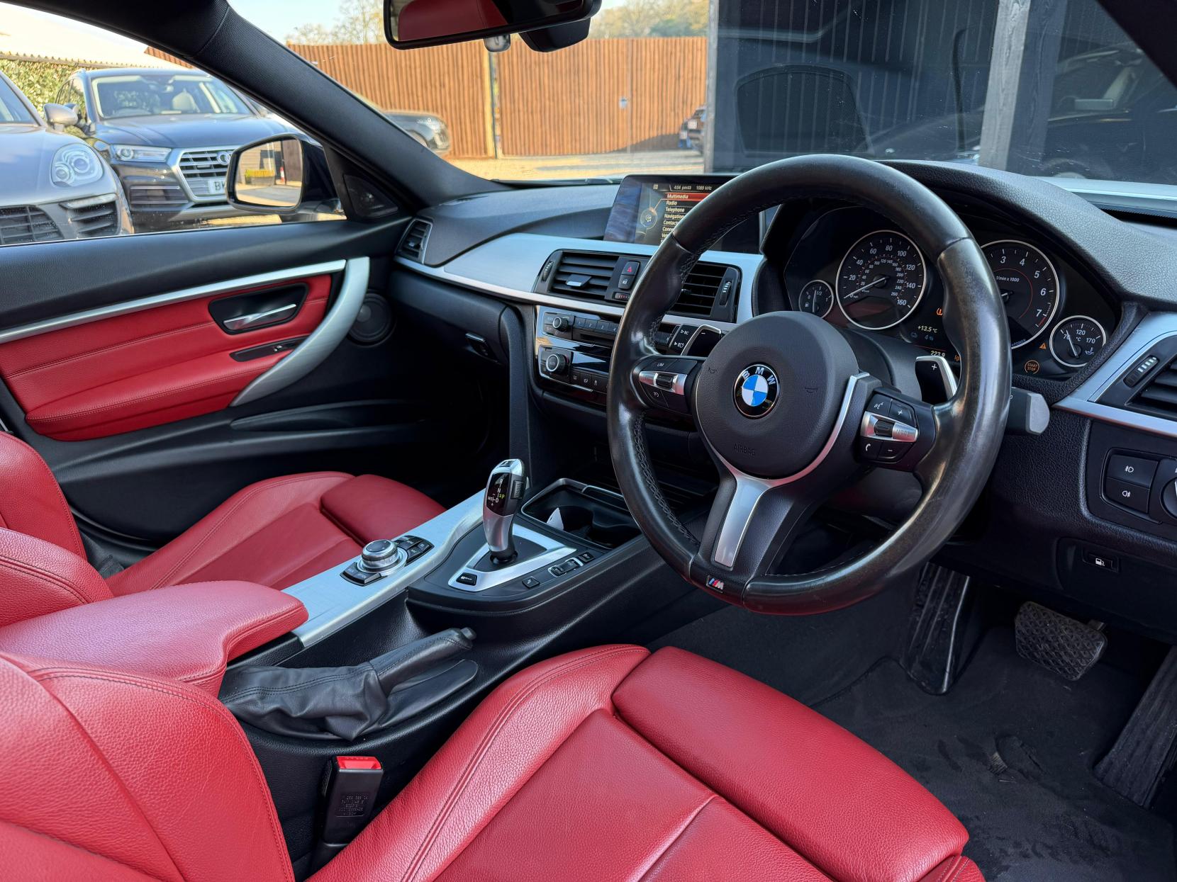 BMW 3 Series 2.0 330e 7.6kWh M Sport Saloon 4dr Petrol Plug-in Hybrid Auto Euro 6 (s/s) (252 ps)