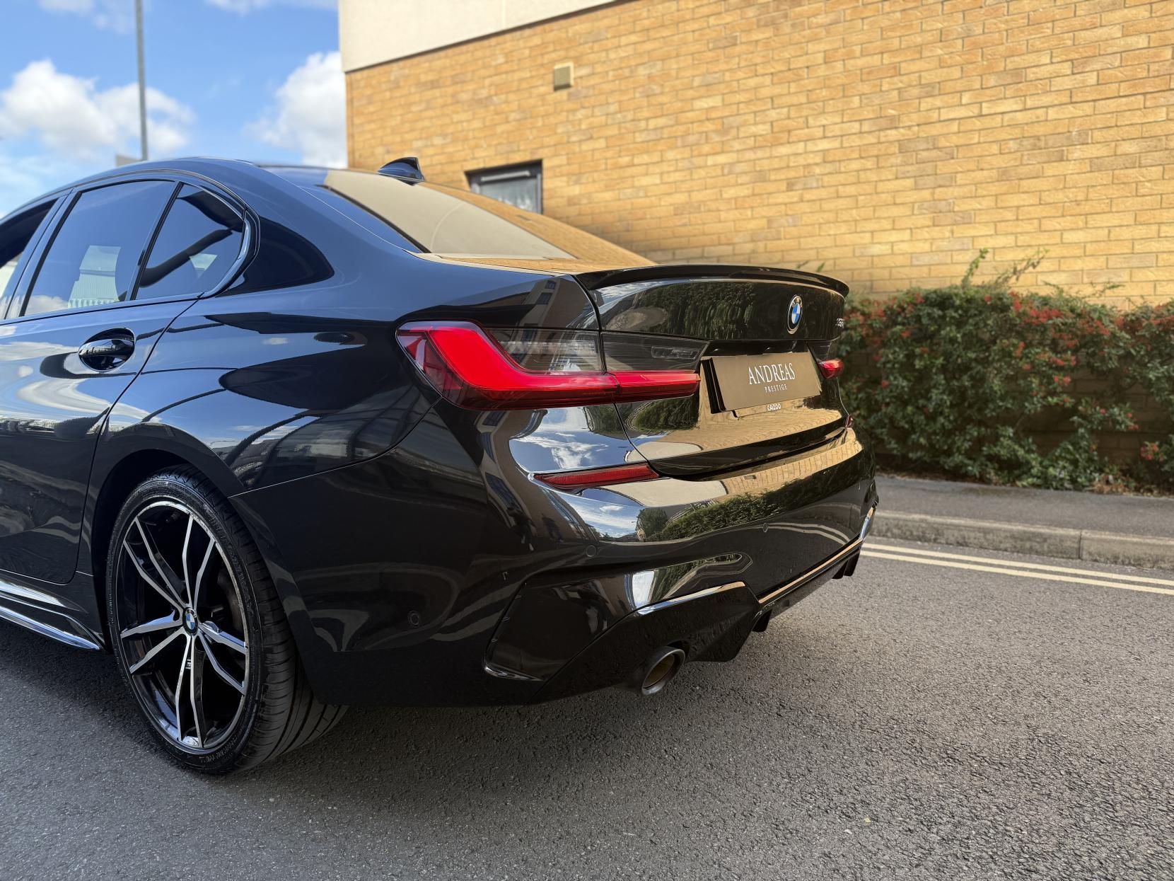 BMW 3 Series 2.0 320i M Sport Saloon 4dr Petrol Auto Euro 6 (s/s) (184 ps)