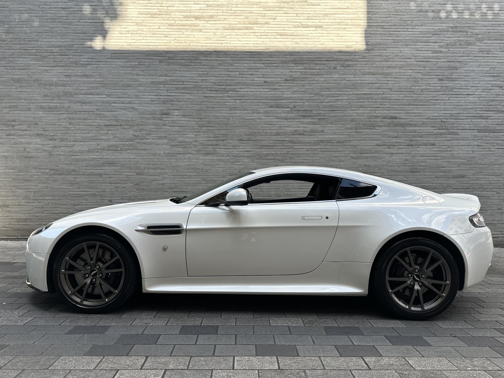Aston Martin Vantage 4.7 V8 S Coupe 2dr Petrol Sportshift Euro 5 (430 bhp)