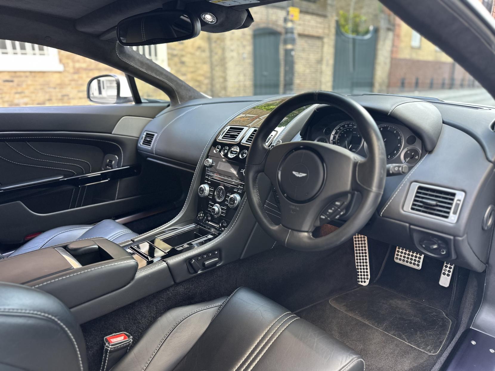 Aston Martin Vantage 4.7 V8 S Coupe 2dr Petrol Sportshift Euro 5 (430 bhp)