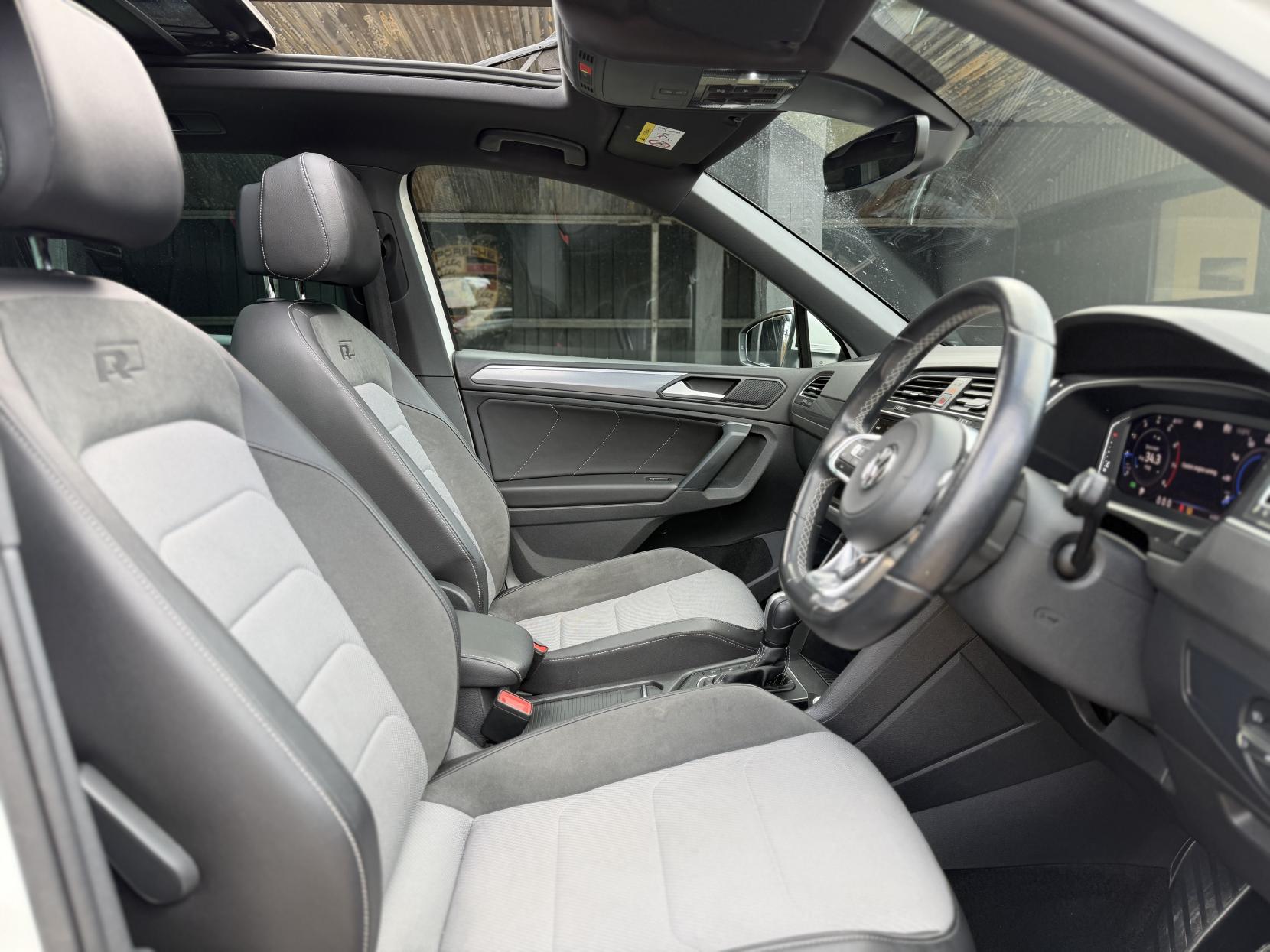 Volkswagen Tiguan 1.5 TSI EVO R-Line Tech SUV 5dr Petrol DSG Euro 6 (s/s) (150 ps)