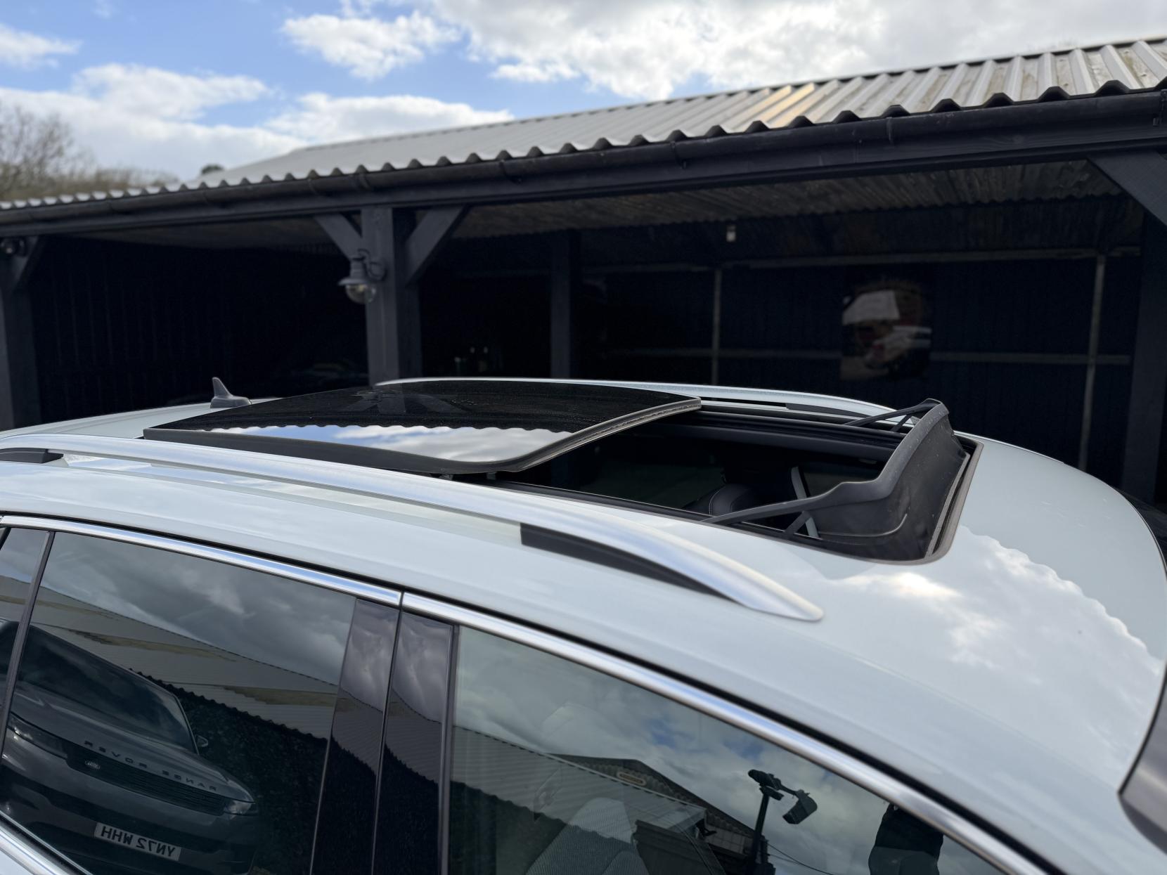 Volkswagen Tiguan 1.5 TSI EVO R-Line Tech SUV 5dr Petrol DSG Euro 6 (s/s) (150 ps)