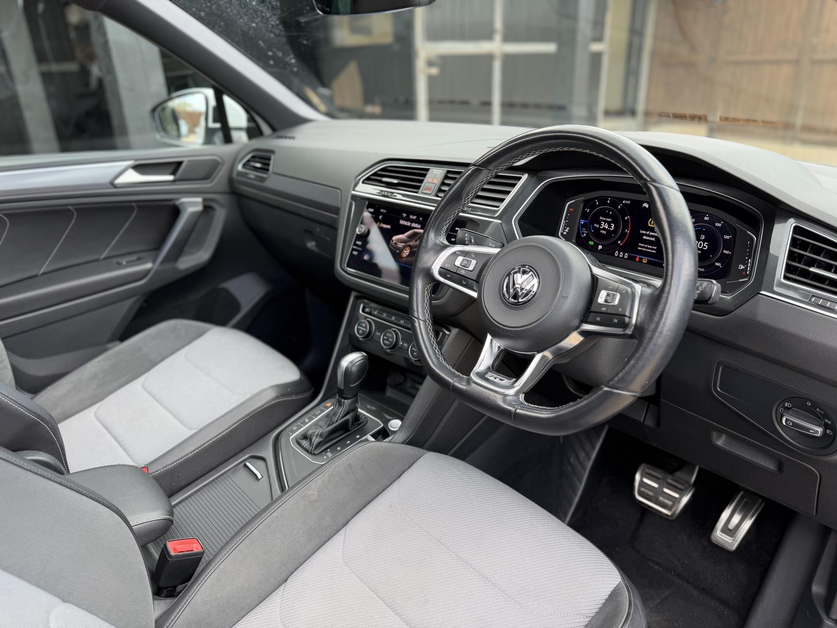 Volkswagen Tiguan 1.5 TSI EVO R-Line Tech SUV 5dr Petrol DSG Euro 6 (s/s) (150 ps)