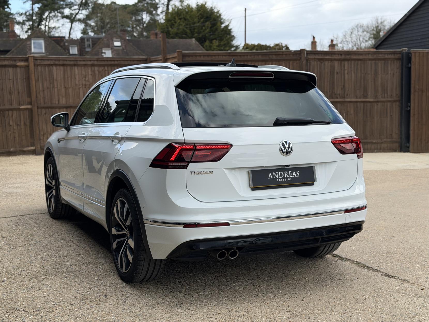 Volkswagen Tiguan 1.5 TSI EVO R-Line Tech SUV 5dr Petrol DSG Euro 6 (s/s) (150 ps)