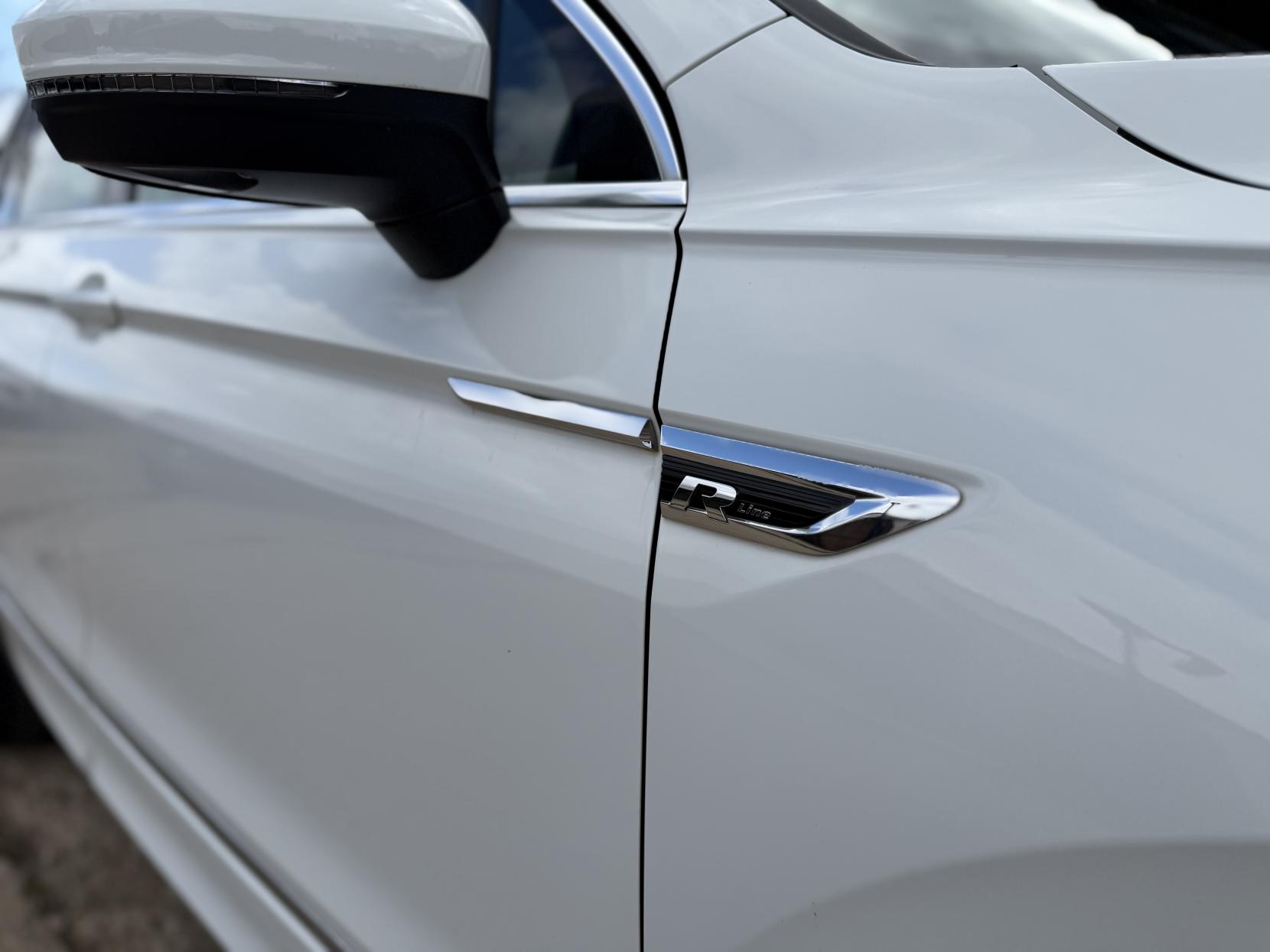 Volkswagen Tiguan 1.5 TSI EVO R-Line Tech SUV 5dr Petrol DSG Euro 6 (s/s) (150 ps)