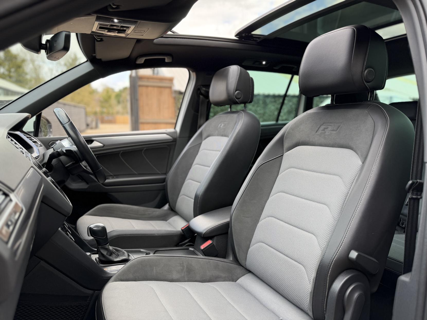 Volkswagen Tiguan 1.5 TSI EVO R-Line Tech SUV 5dr Petrol DSG Euro 6 (s/s) (150 ps)