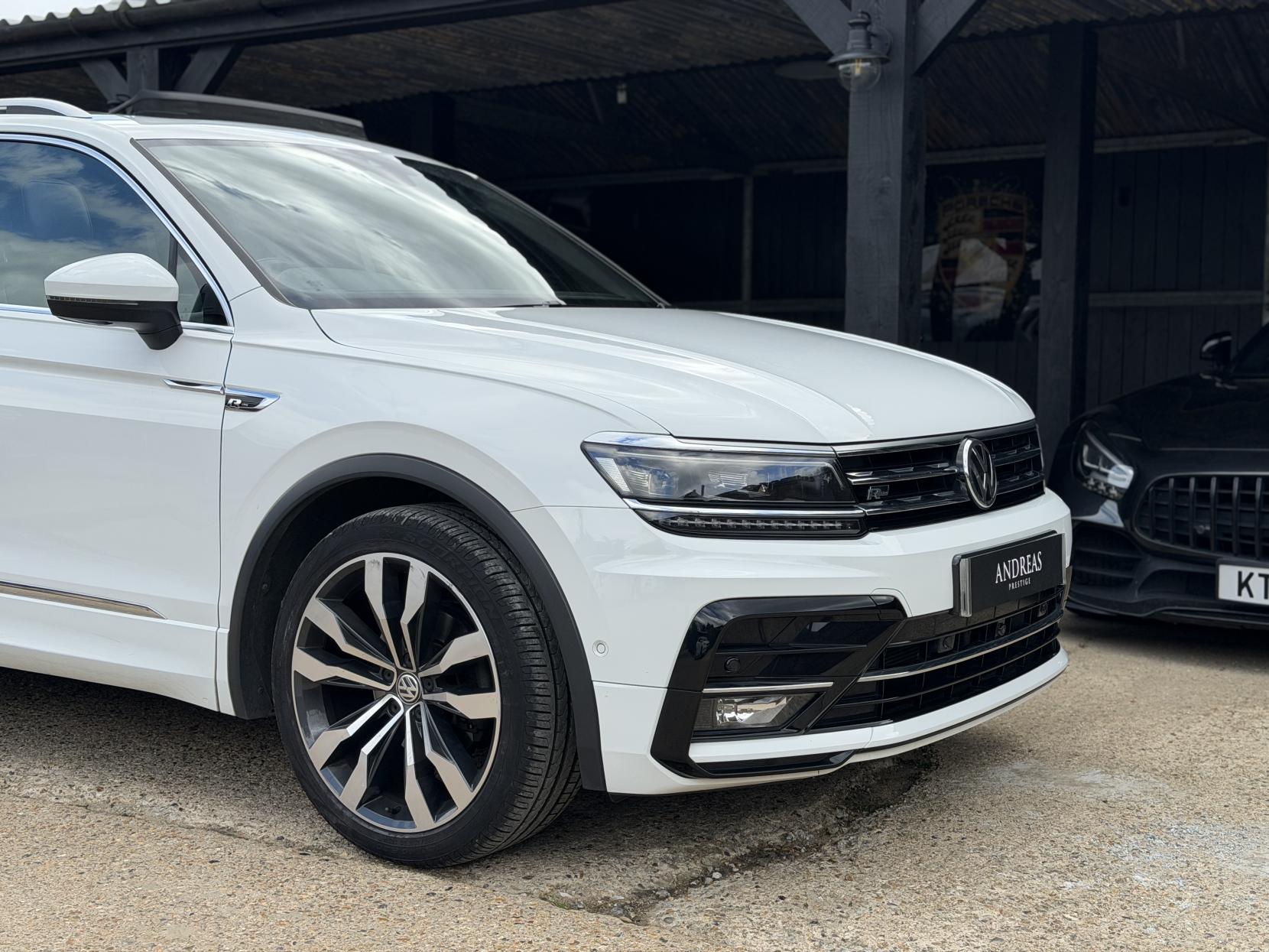 Volkswagen Tiguan 1.5 TSI EVO R-Line Tech SUV 5dr Petrol DSG Euro 6 (s/s) (150 ps)