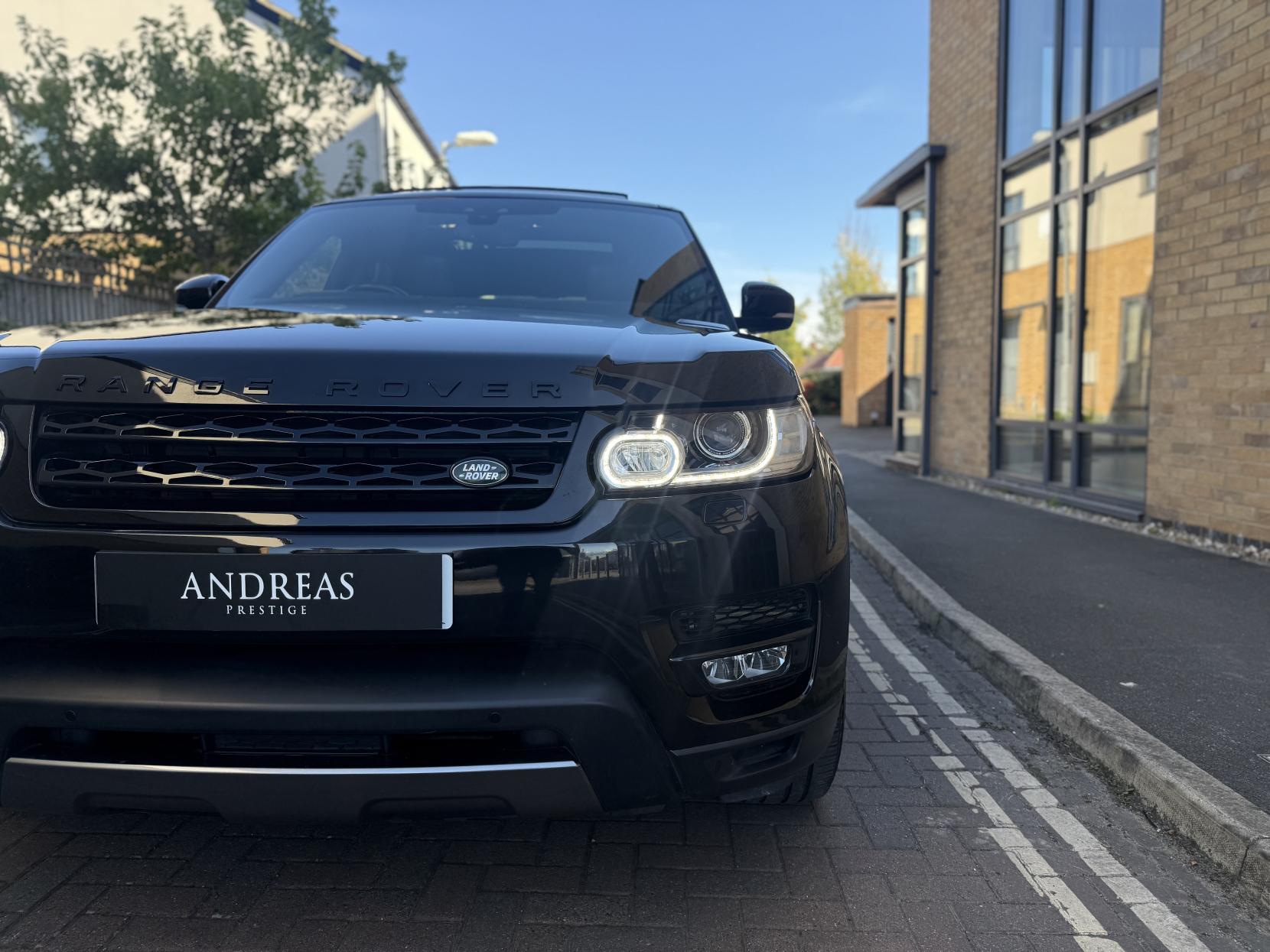 Land Rover Range Rover Sport 3.0 SD V6 HSE Dynamic SUV 5dr Diesel Auto 4WD Euro 6 (s/s) (306 ps)