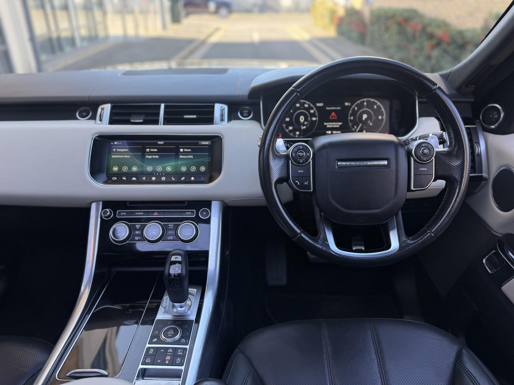 Land Rover Range Rover Sport 3.0 SD V6 HSE Dynamic SUV 5dr Diesel Auto 4WD Euro 6 (s/s) (306 ps)