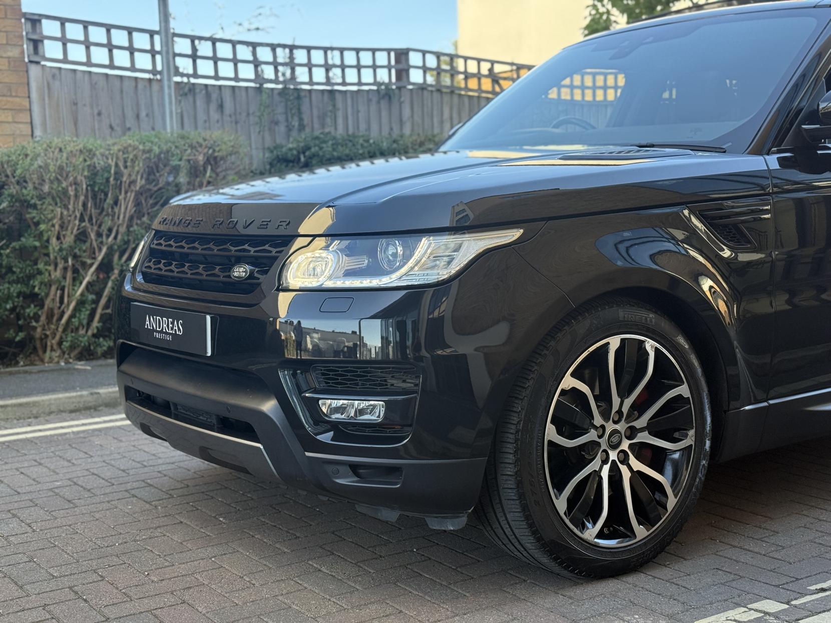 Land Rover Range Rover Sport 3.0 SD V6 HSE Dynamic SUV 5dr Diesel Auto 4WD Euro 6 (s/s) (306 ps)
