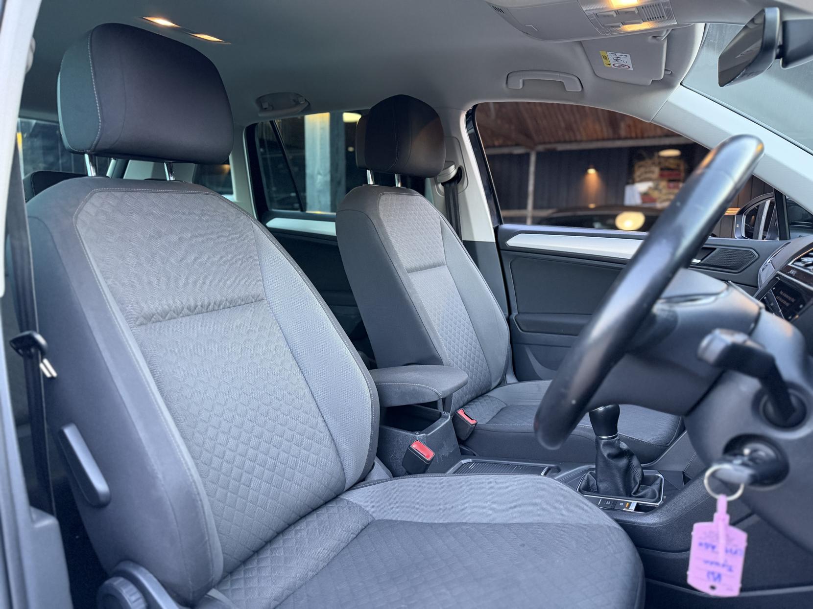 Volkswagen Tiguan 1.5 TSI EVO SE Navigation SUV 5dr Petrol Manual Euro 6 (s/s) (130 ps)