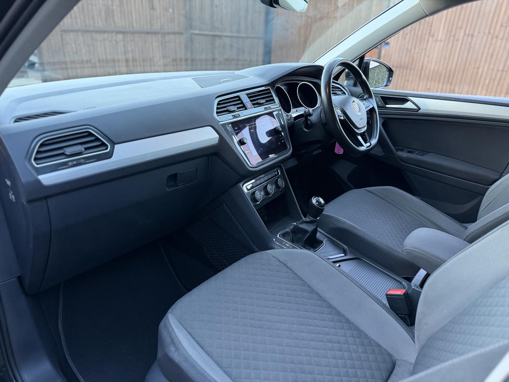 Volkswagen Tiguan 1.5 TSI EVO SE Navigation SUV 5dr Petrol Manual Euro 6 (s/s) (130 ps)