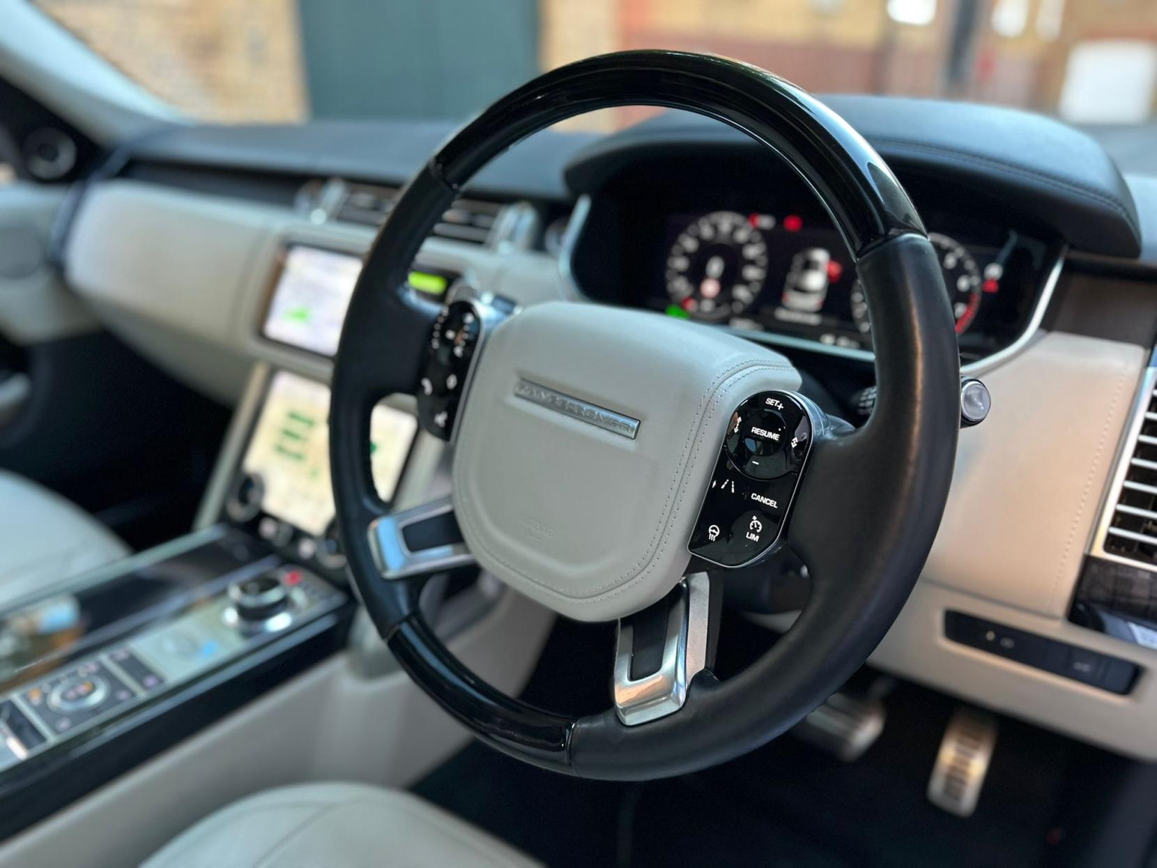 Land Rover Range Rover 5.0 P525 V8 GPF Autobiography SUV 5dr Petrol Auto 4WD Euro 6 (s/s) LWB (525 ps)