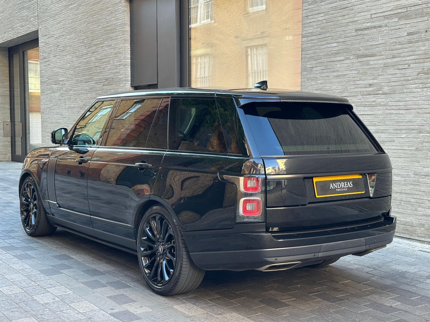 Land Rover Range Rover 5.0 P525 V8 GPF Autobiography SUV 5dr Petrol Auto 4WD Euro 6 (s/s) LWB (525 ps)