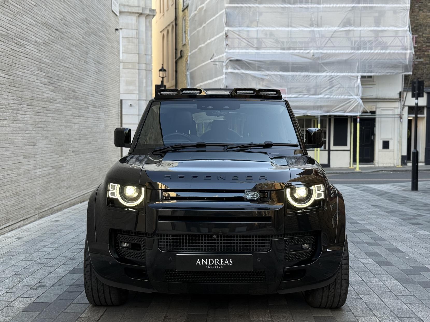 Land Rover Defender 110 2.0 Si4 SE SUV 5dr Petrol Auto 4WD Euro 6 (s/s) (300 ps)