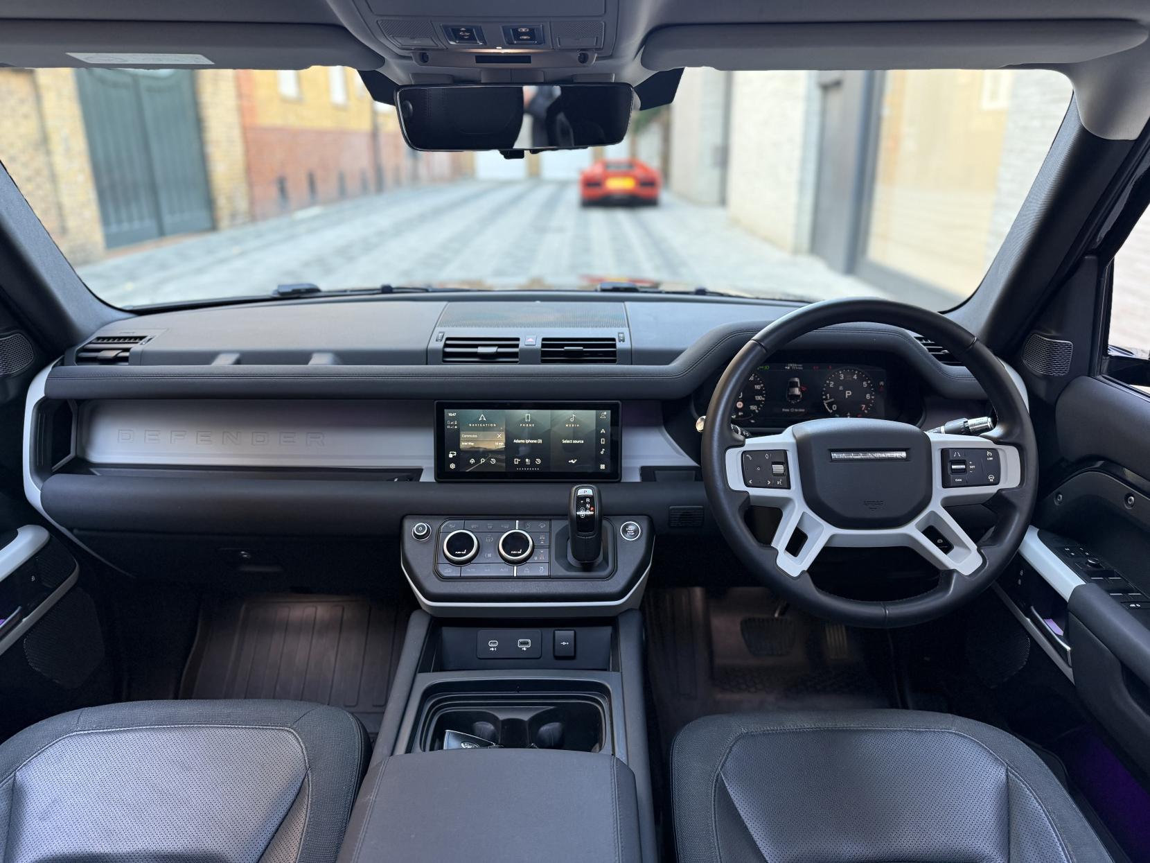Land Rover Defender 110 2.0 Si4 SE SUV 5dr Petrol Auto 4WD Euro 6 (s/s) (300 ps)