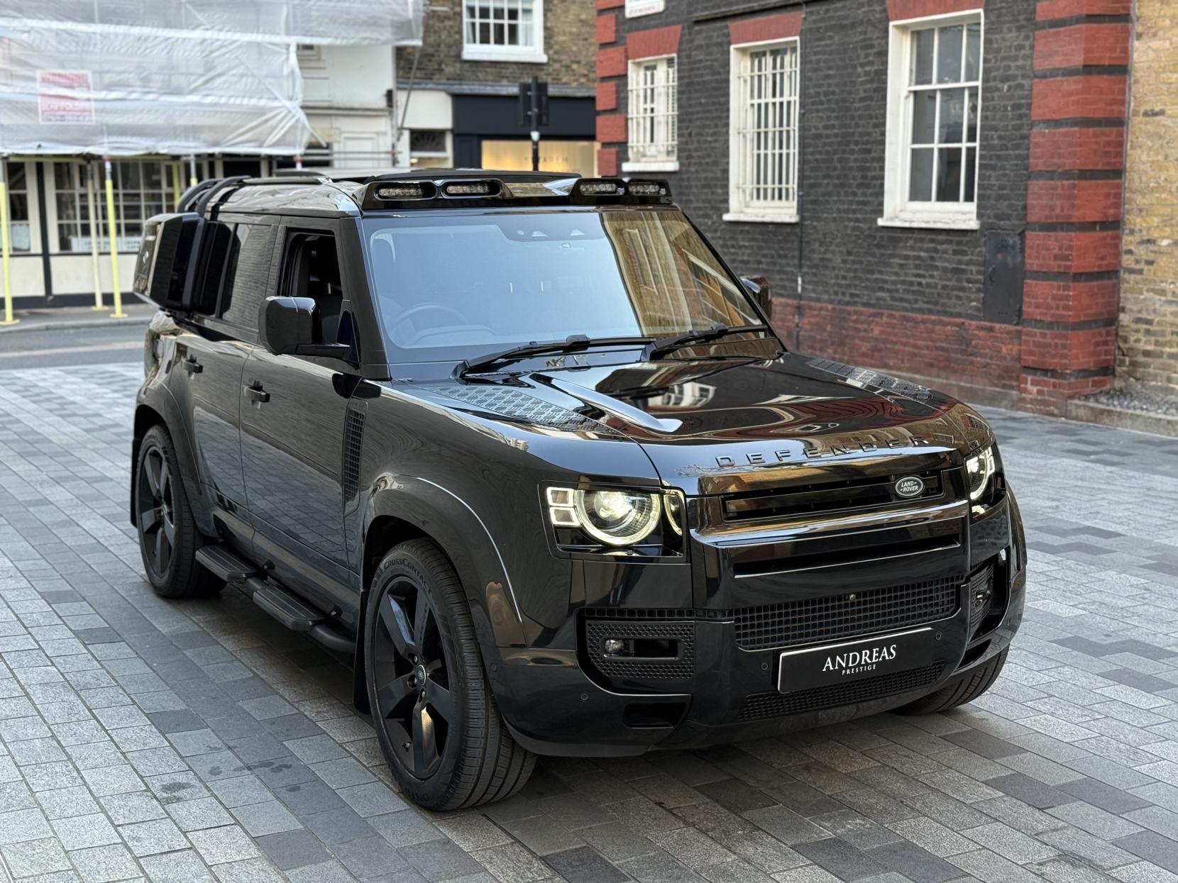 Land Rover Defender 110 2.0 Si4 SE SUV 5dr Petrol Auto 4WD Euro 6 (s/s) (300 ps)