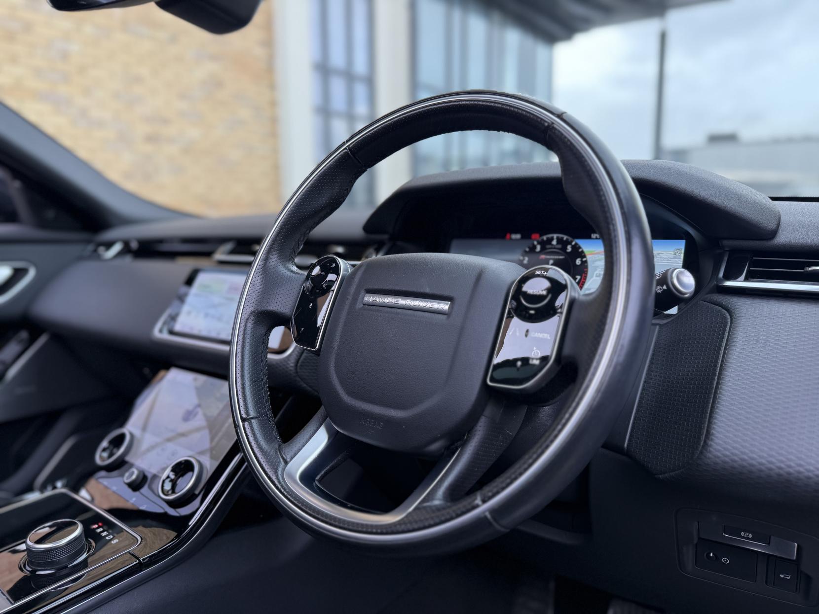 Land Rover Range Rover Velar 2.0 P250 R-Dynamic SE SUV 5dr Petrol Auto 4WD Euro 6 (s/s) (250 bhp)