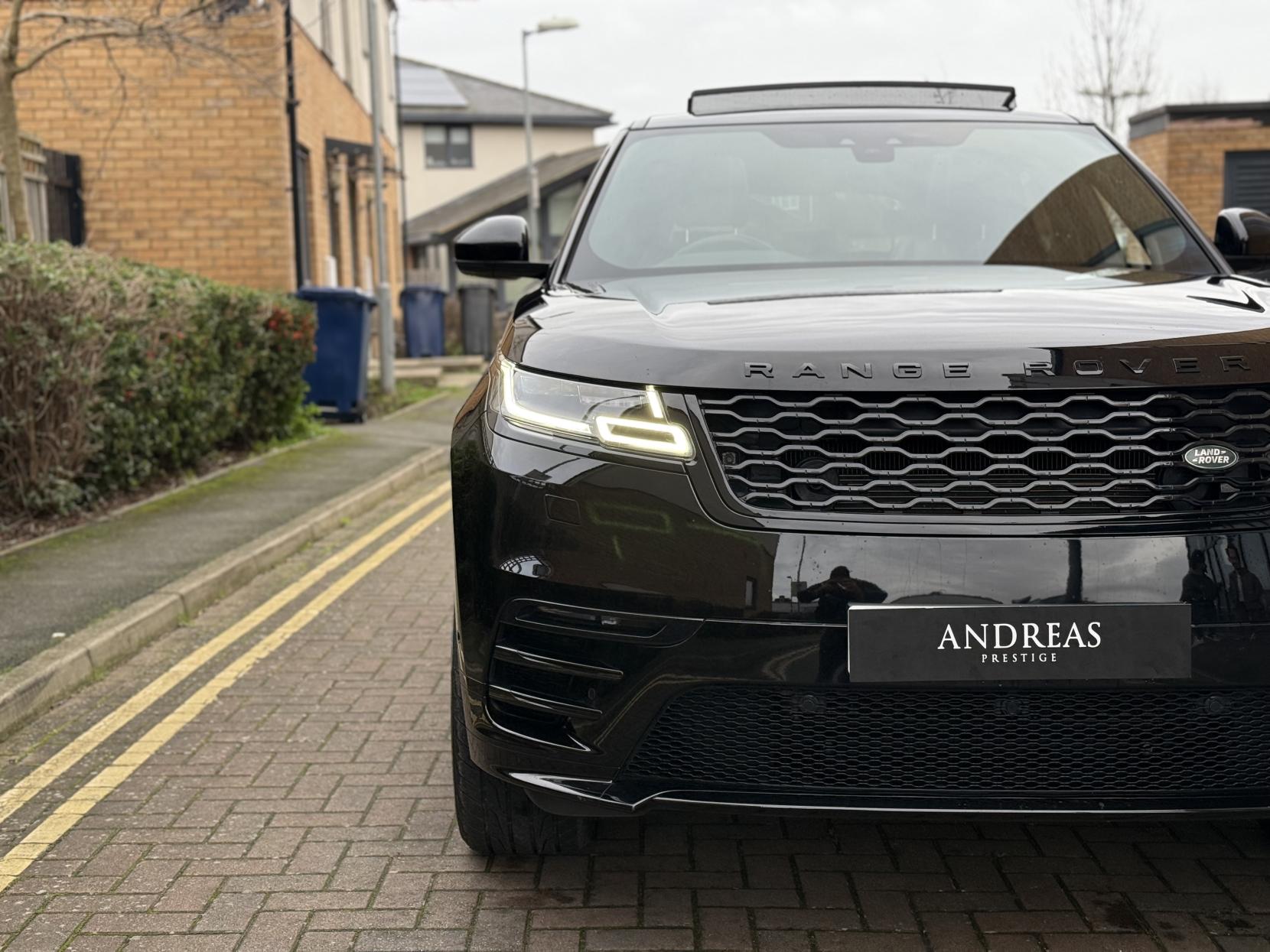 Land Rover Range Rover Velar 2.0 P250 R-Dynamic SE SUV 5dr Petrol Auto 4WD Euro 6 (s/s) (250 bhp)